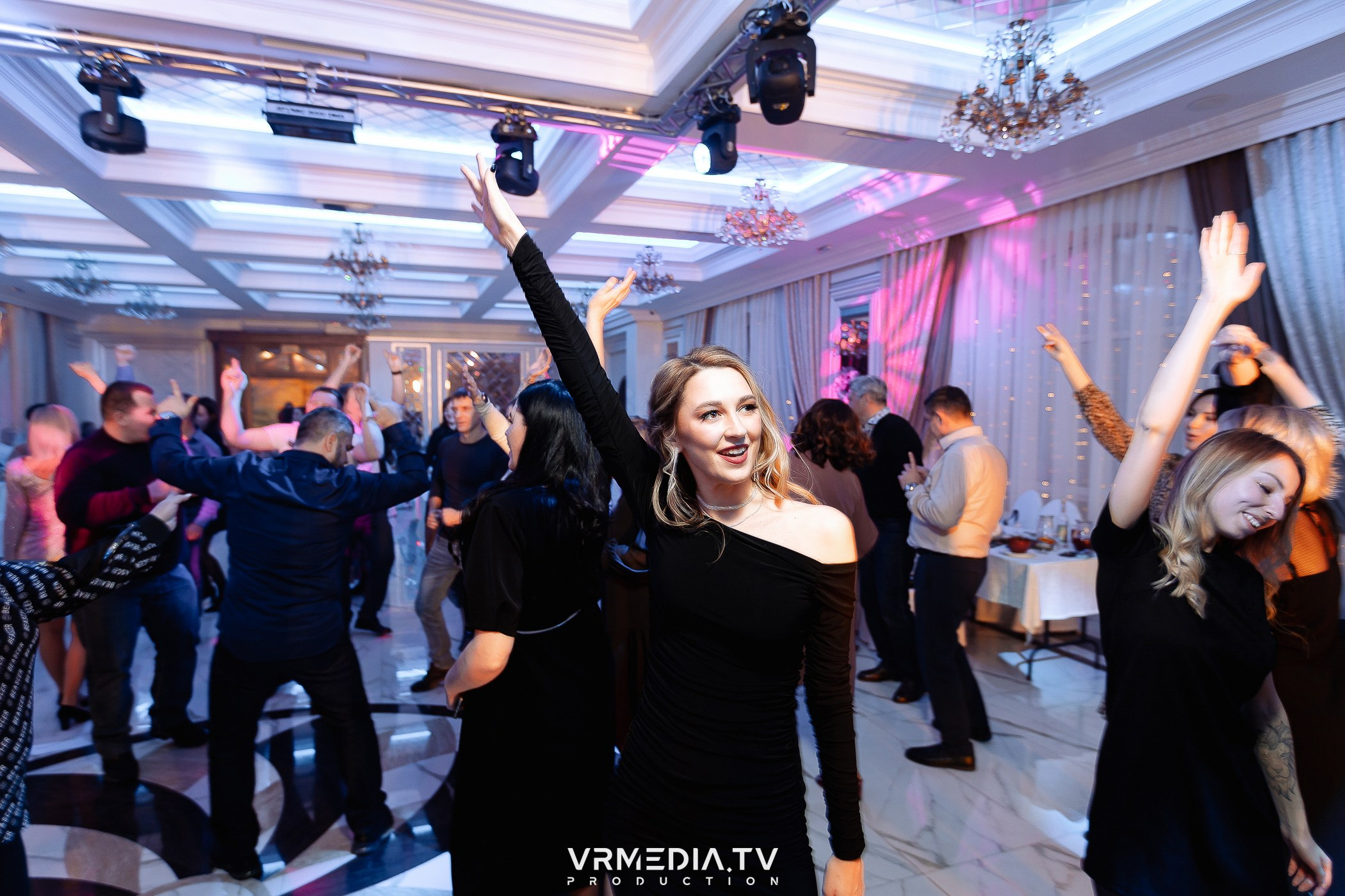 Новогодний вечер в ресторане «Лазурный Берег»