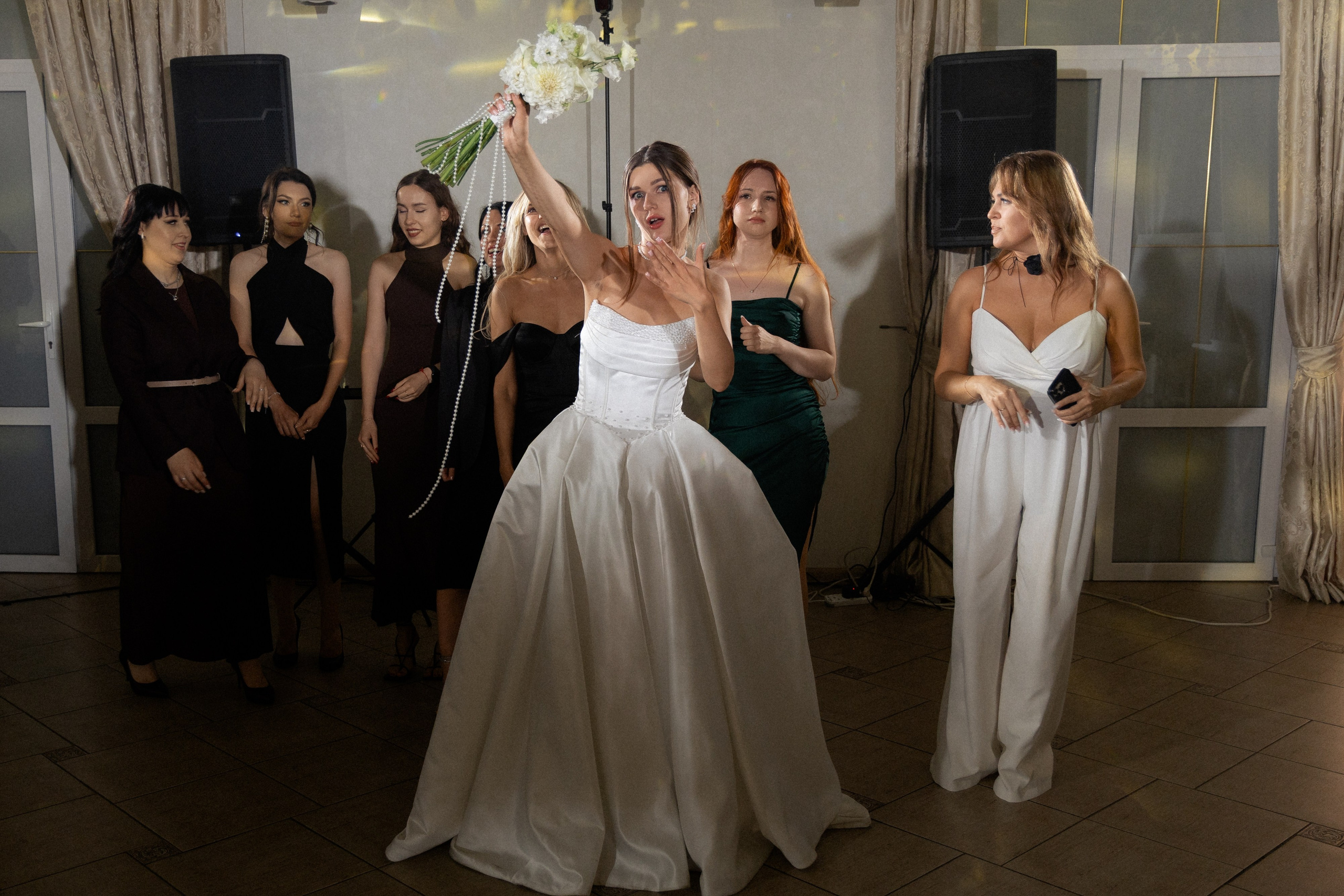 Свадебная фотосессия Анастасии и Игоря в Усадьбе Легенда. Свадебный фотограф в Минске/Беларуси Сергей Спиридонов