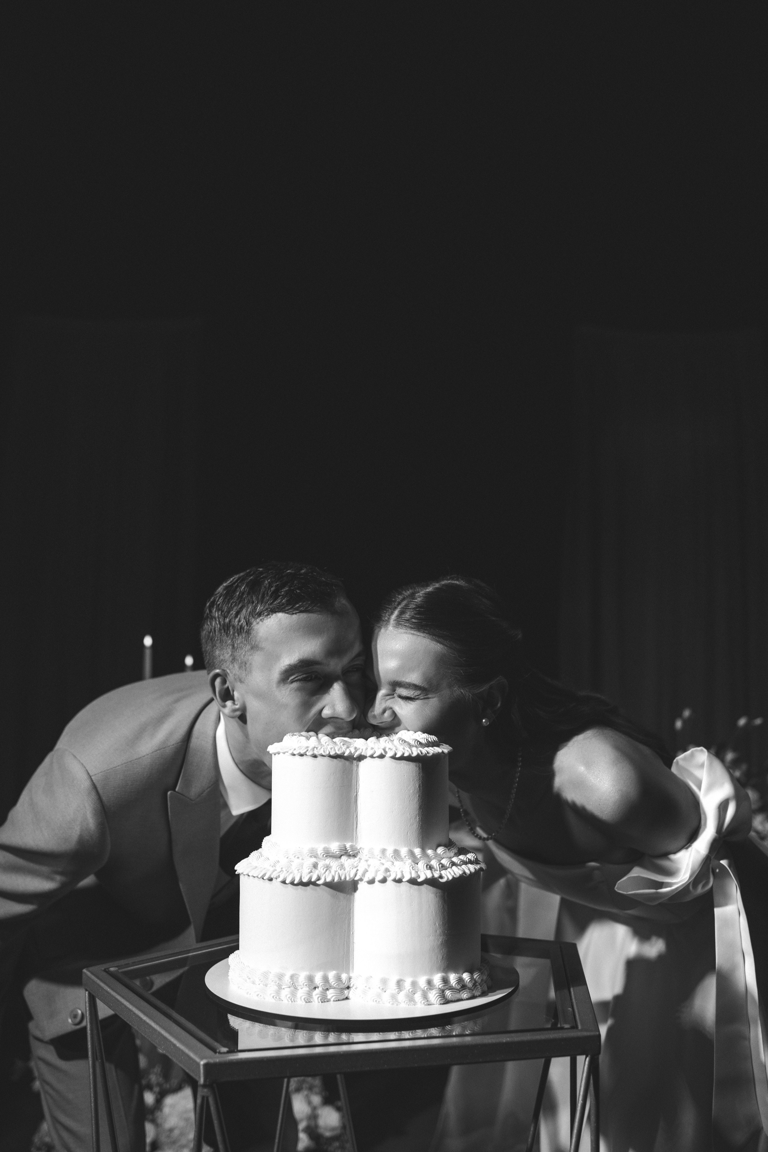 «как же тебя я люблю, сквозь ветер и дым сигарет!». Свадебный и портретный фотограф в Москве Анастасия Тихомирова