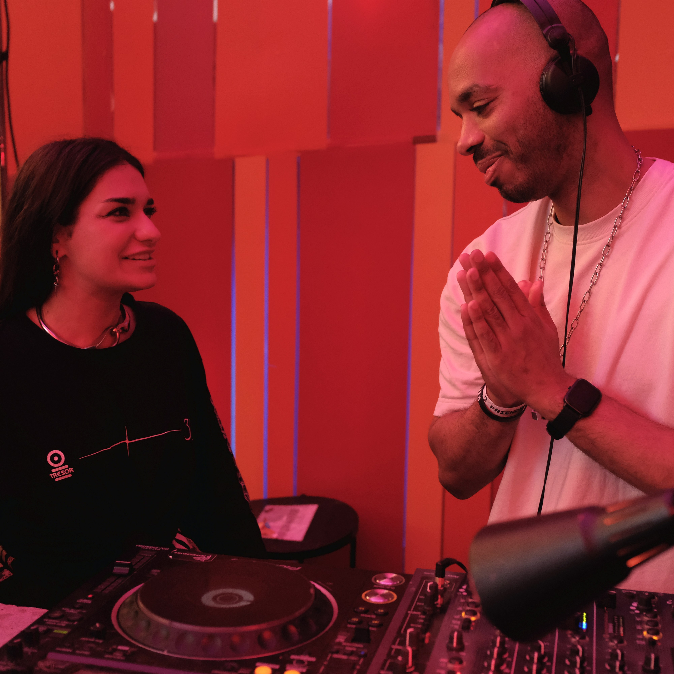 Мир2/16.08.2025. Репортажный фотограф в Санкт-Петербурге Даниил Могута