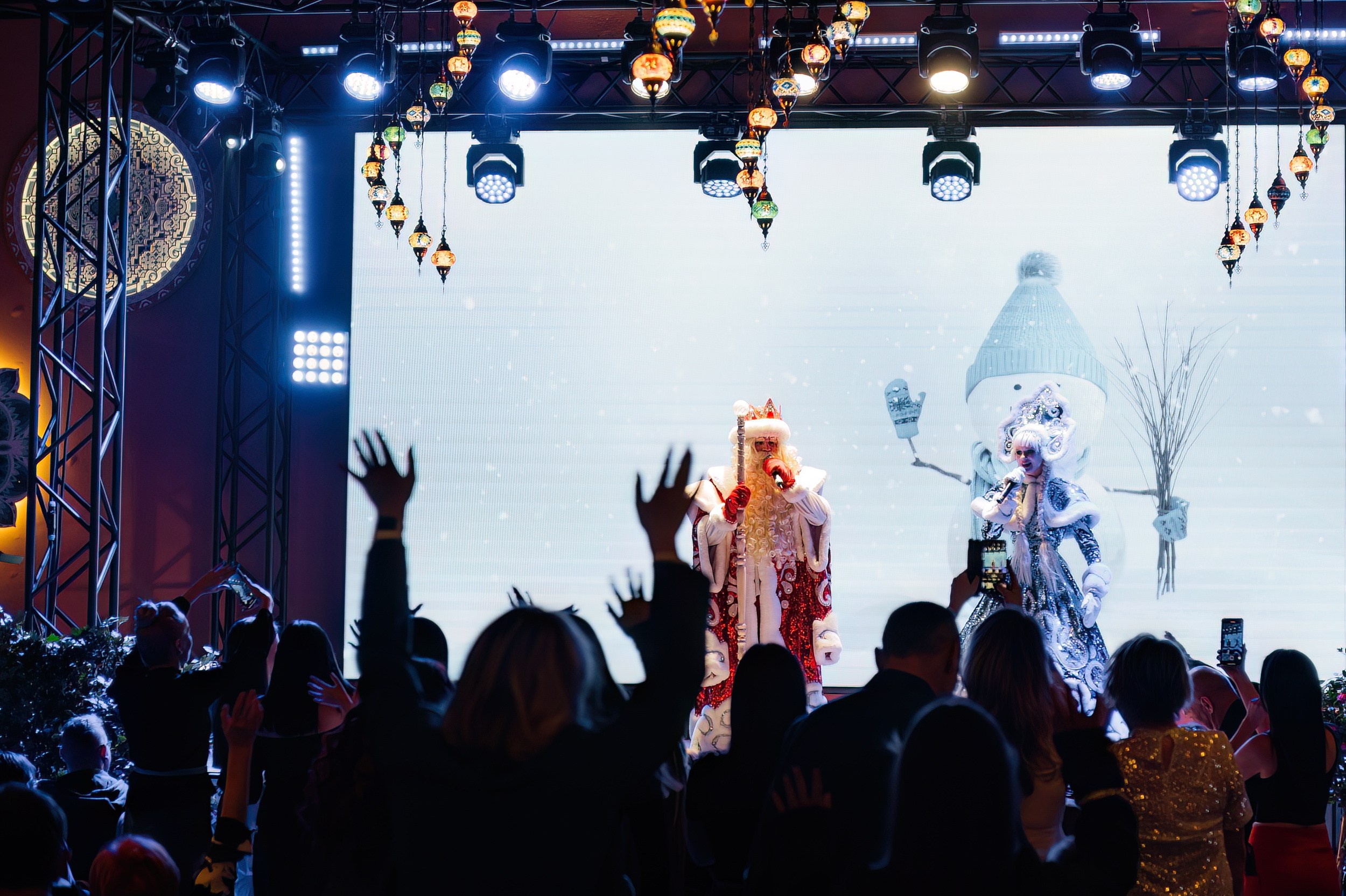 Новогодняя ночь 2024 в ресторане Чайхона ВО. Коммерческий фотограф в Санкт-Петербурге Анна Кобзарь