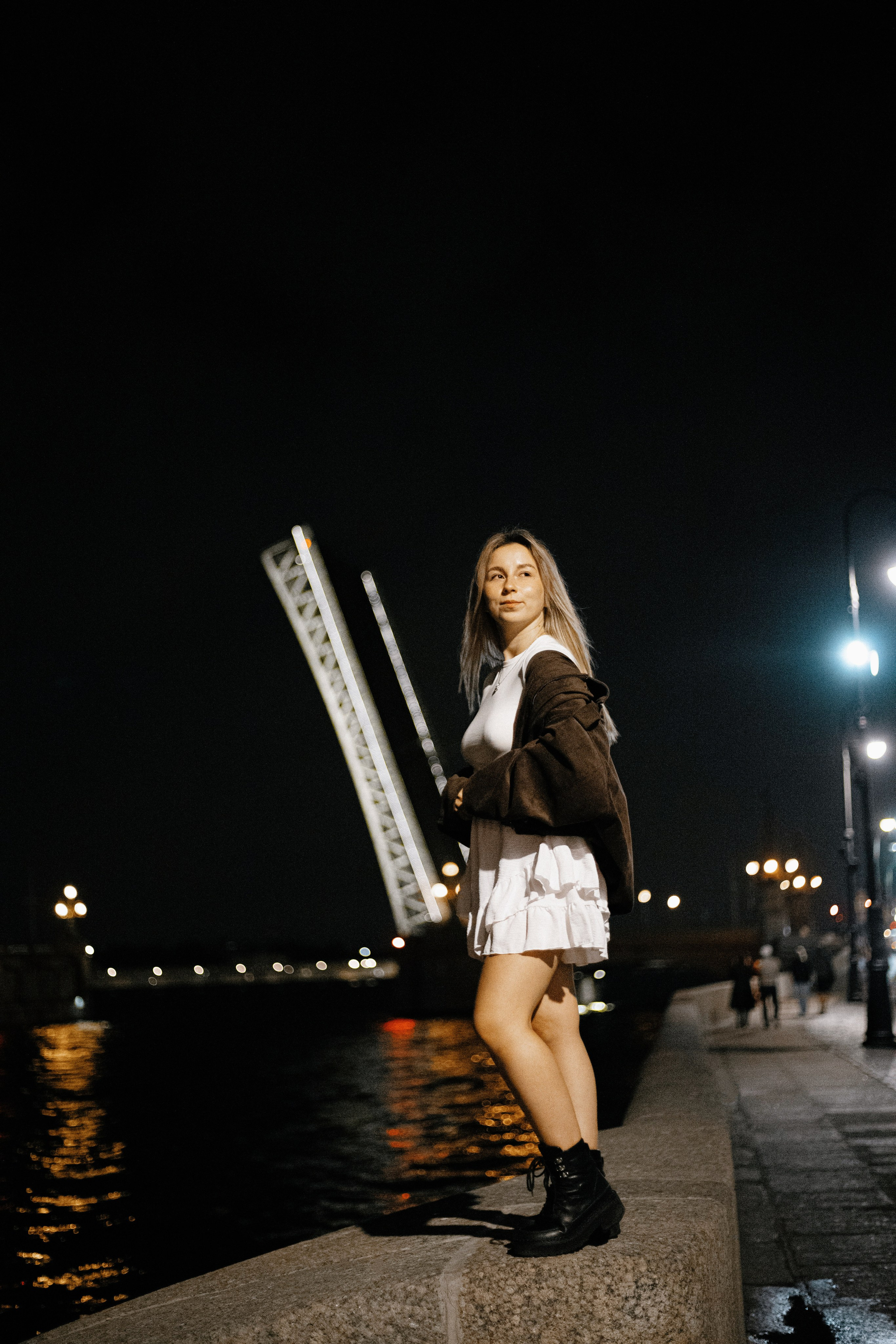 Тёмная ночь, мосты, любовь🤍. Петербургский фотограф — Рия