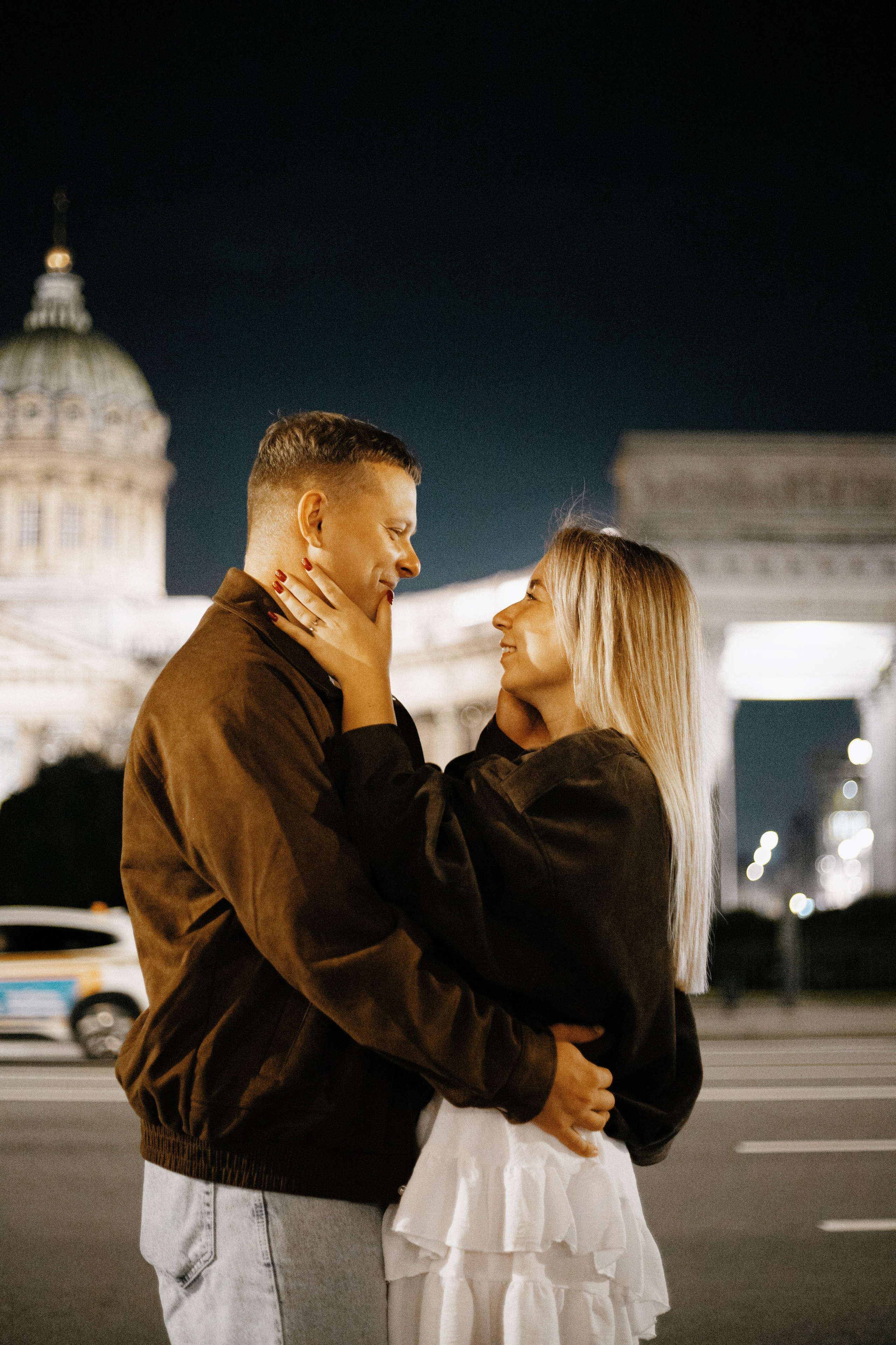 Тёмная ночь, мосты, любовь🤍. Петербургский фотограф — Рия
