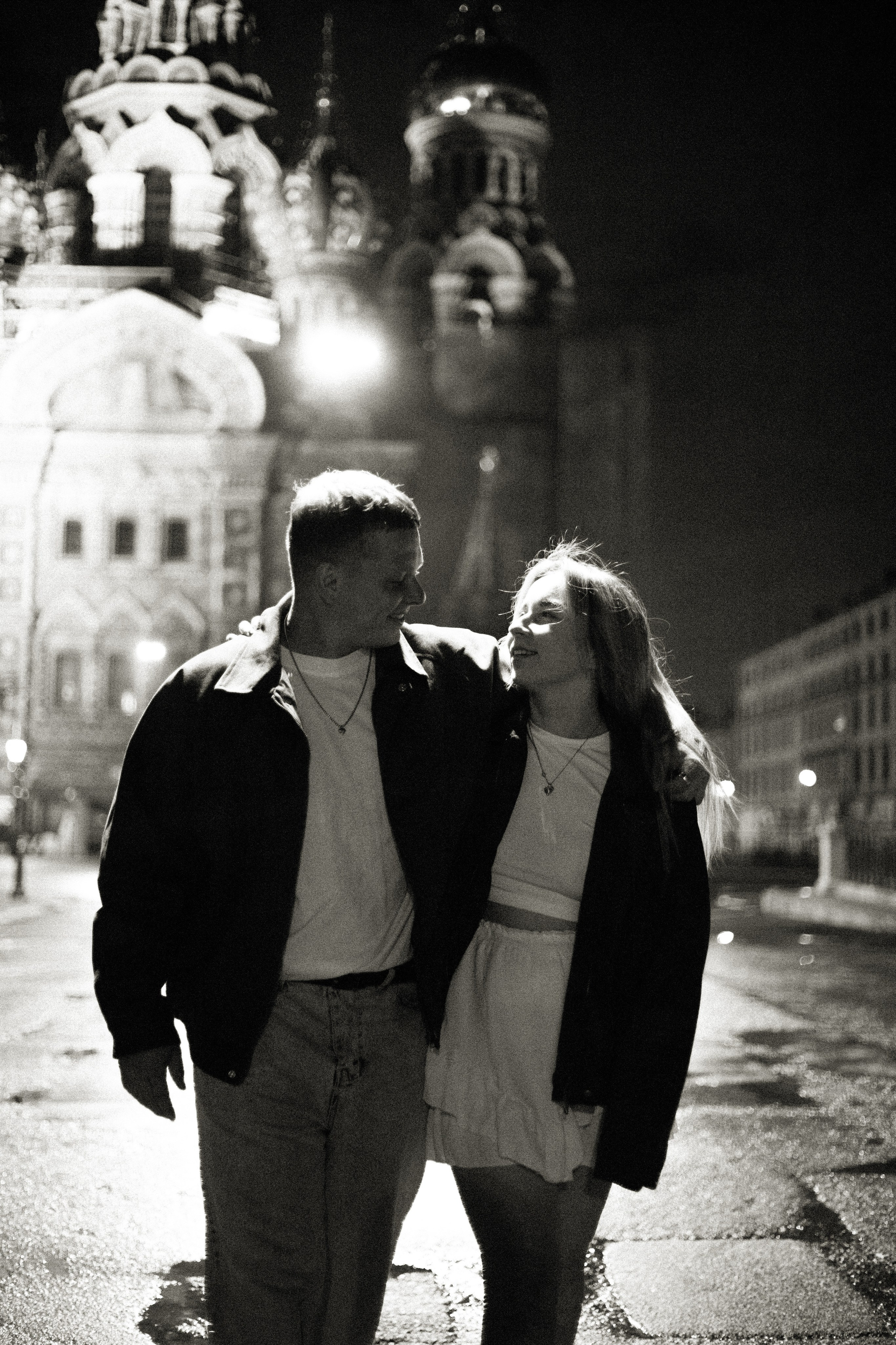 Тёмная ночь, мосты, любовь🤍. Петербургский фотограф — Рия
