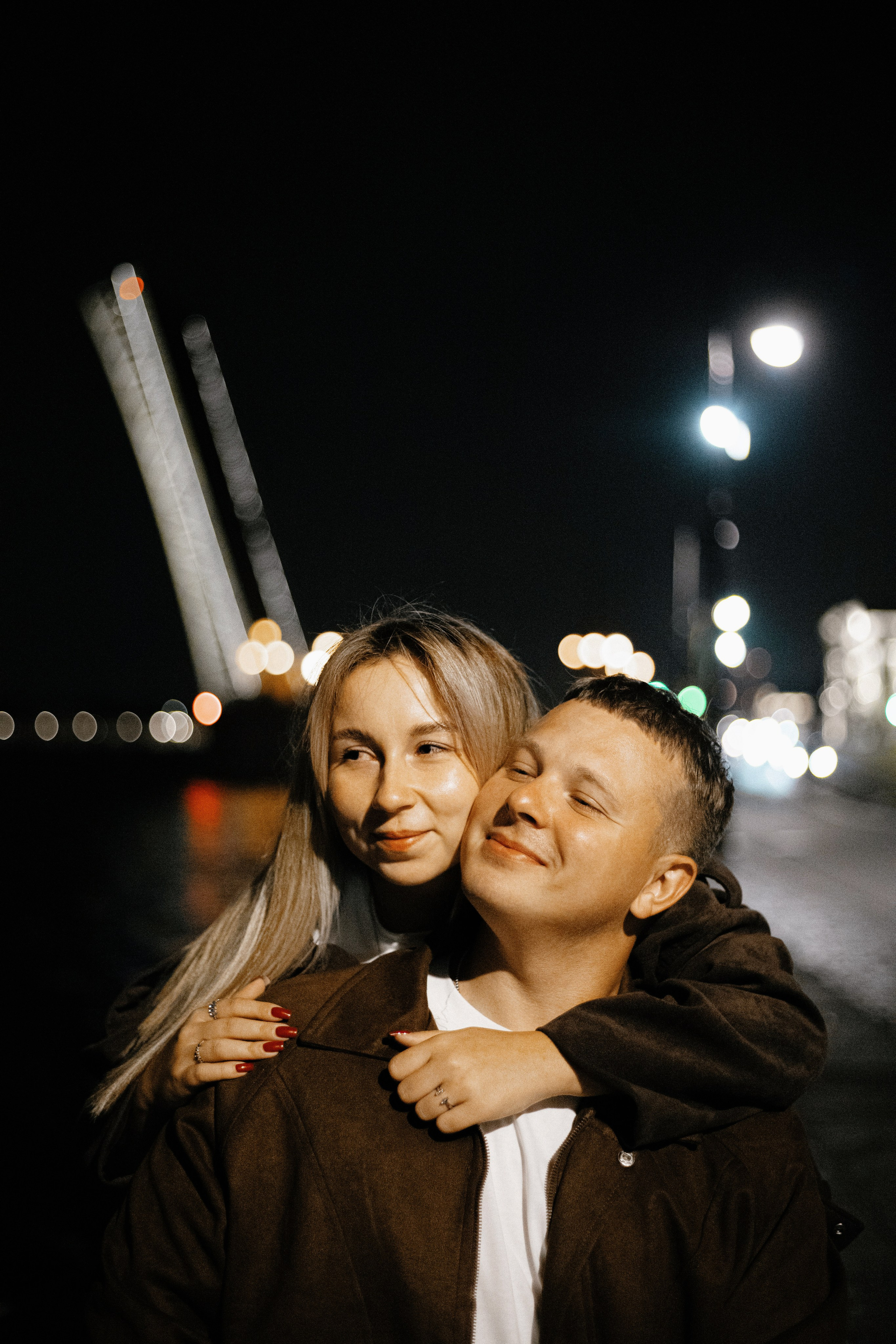 Тёмная ночь, мосты, любовь🤍. Петербургский фотограф — Рия