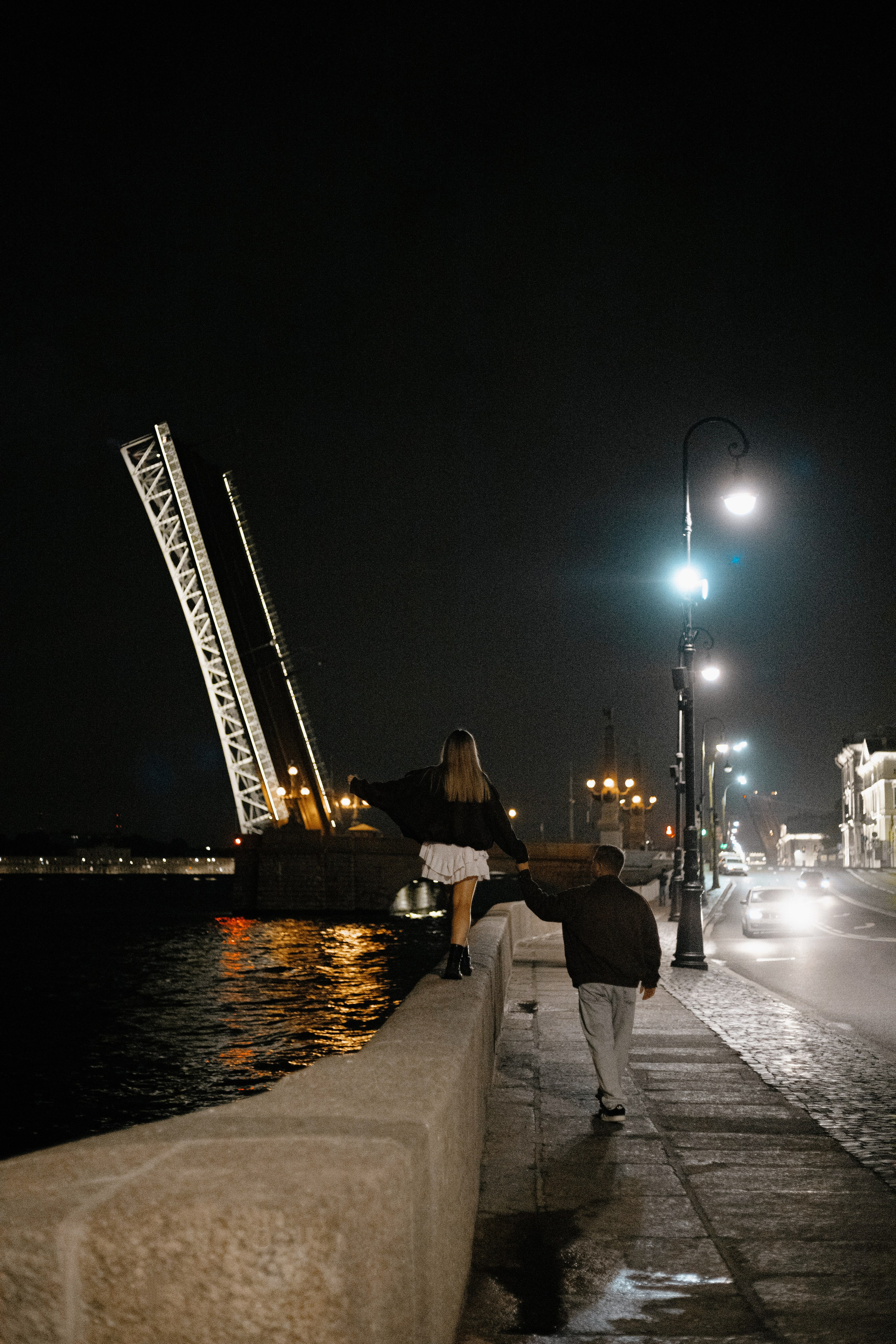 Тёмная ночь, мосты, любовь🤍. Петербургский фотограф — Рия