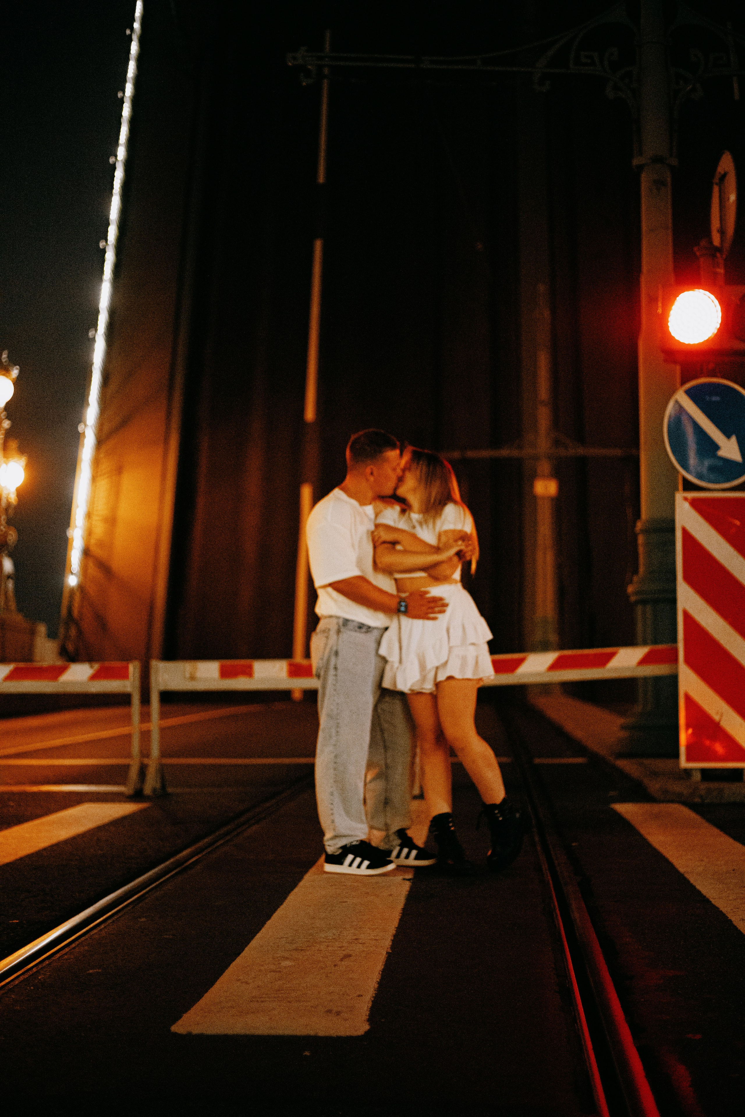 Тёмная ночь, мосты, любовь🤍. Петербургский фотограф — Рия
