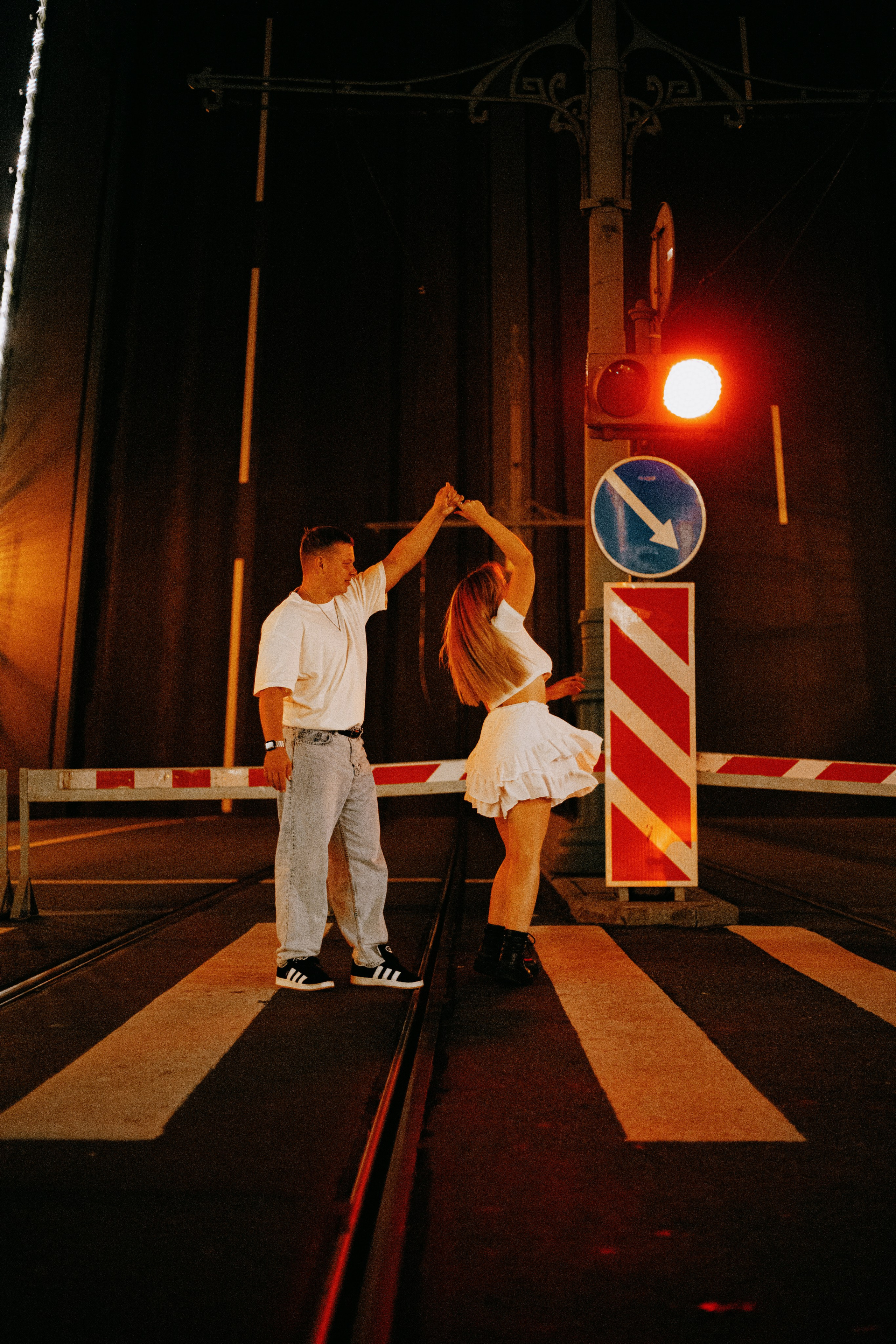 Тёмная ночь, мосты, любовь🤍. Петербургский фотограф — Рия