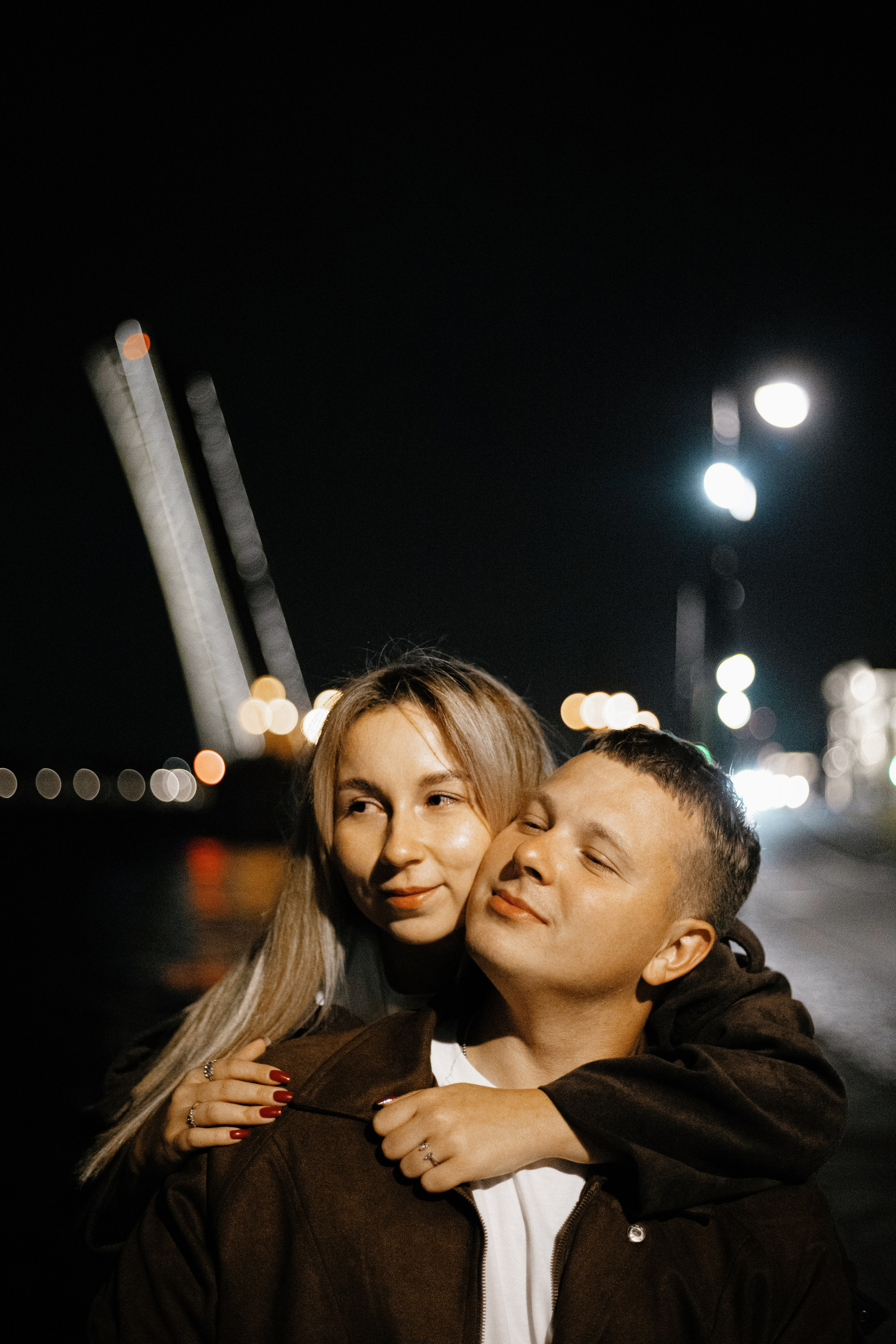 Тёмная ночь, мосты, любовь🤍. Петербургский фотограф — Рия