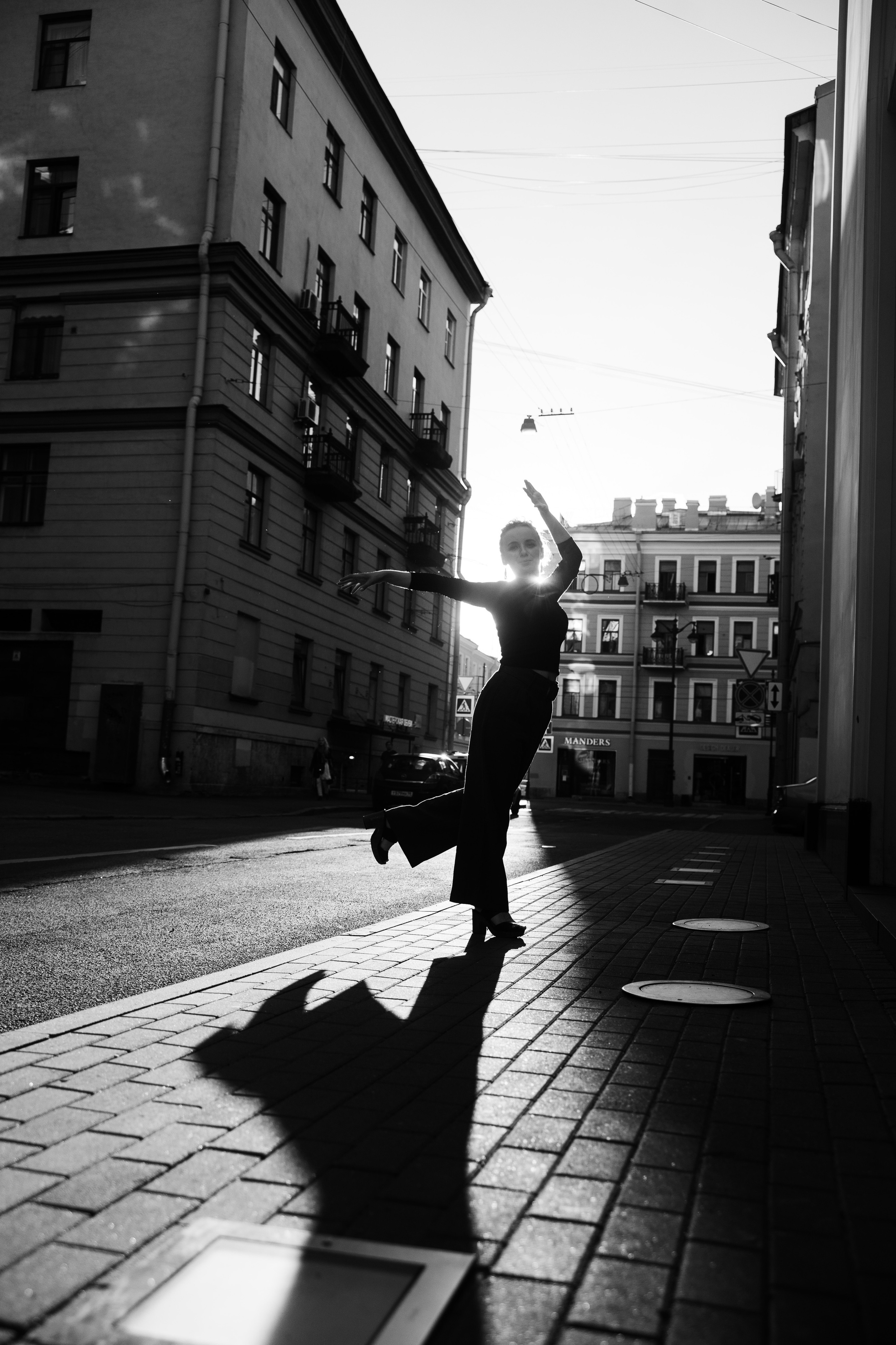Елена (летняя прогулка по Петроградке). Бренд и контентные фотосессии, портреты и лавстори в Санкт-Петербурге