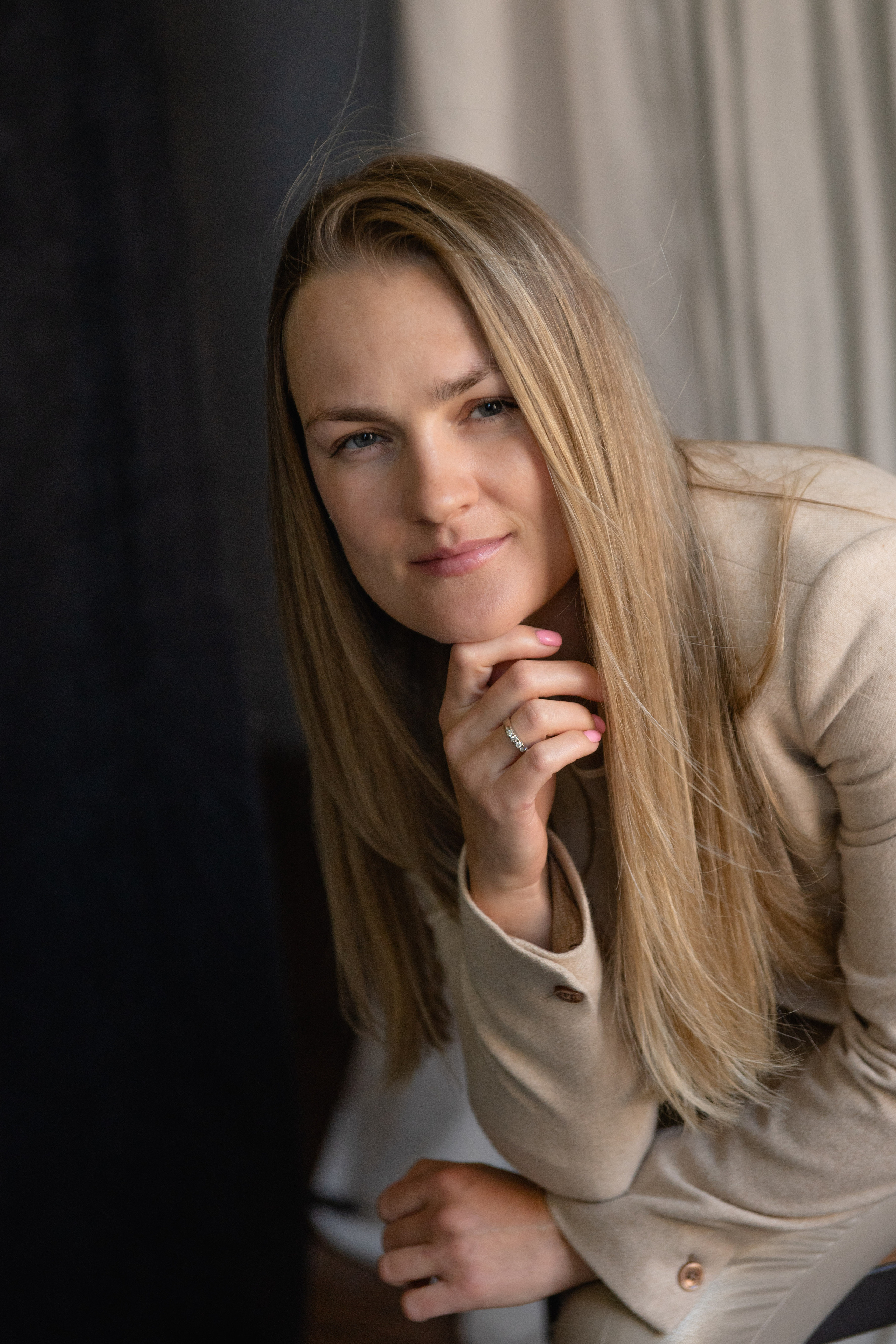 Психологи клуба «Дом заботы о душе». Бренд и контентные фотосессии, портреты и лавстори в Санкт-Петербурге