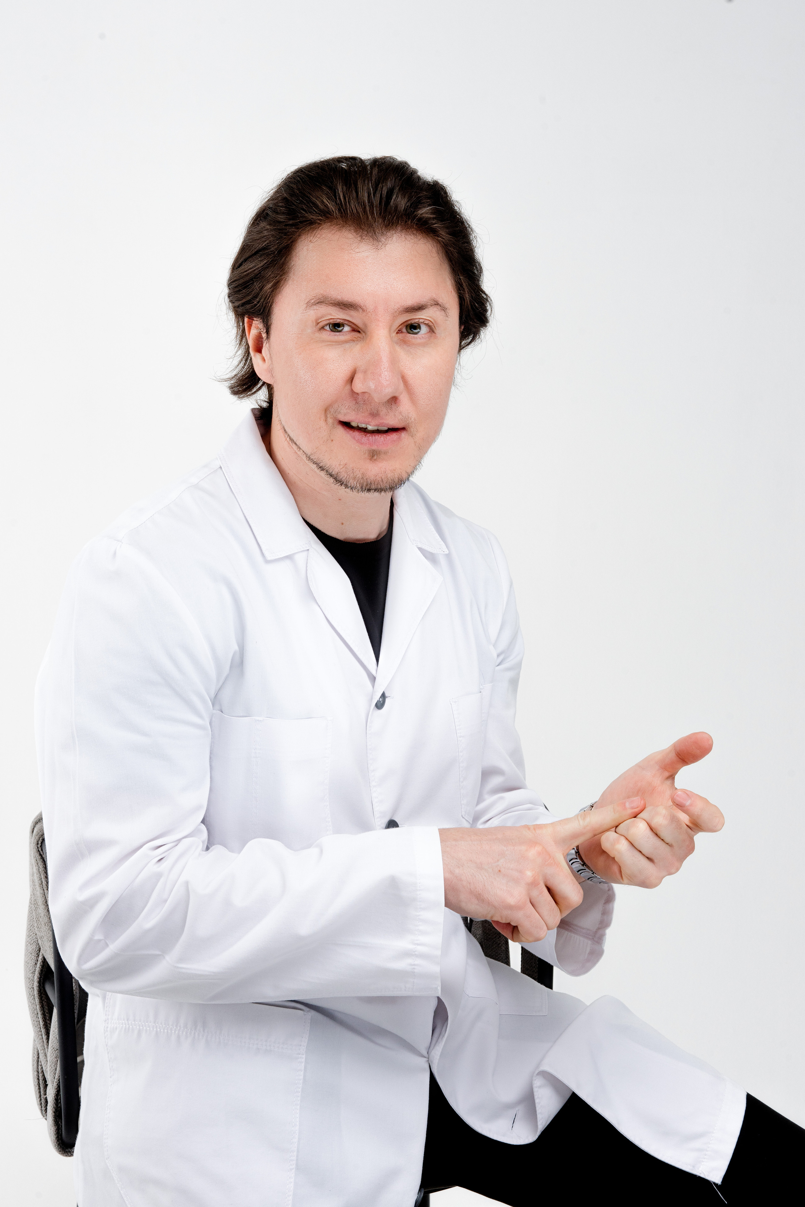 Илья (пластический хирург). Бренд и контентные фотосессии, портреты и лавстори в Санкт-Петербурге