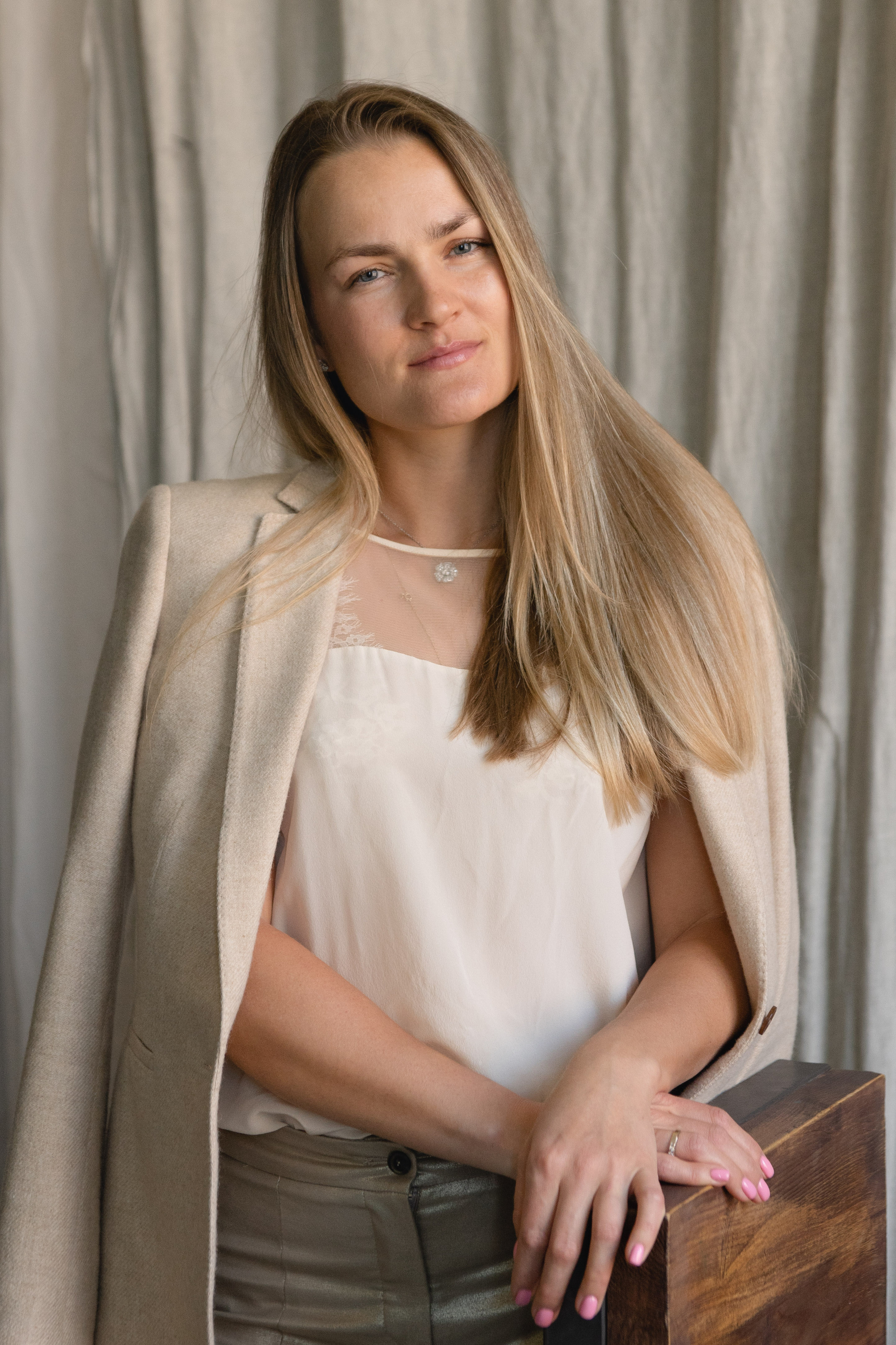 Психологи клуба «Дом заботы о душе». Бренд и контентные фотосессии, портреты и лавстори в Санкт-Петербурге