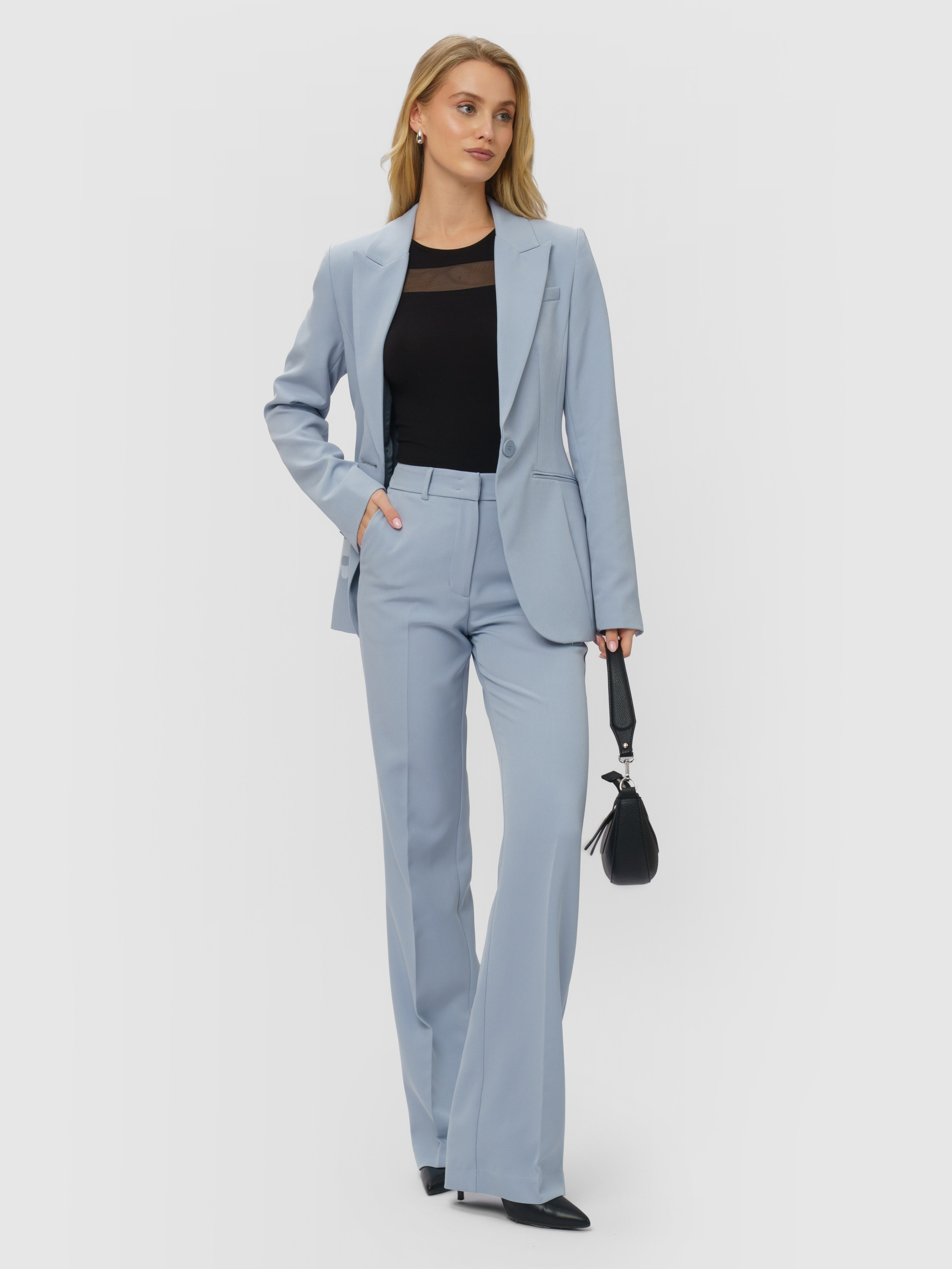 Яна, 42-44 р-р, рост 175. KED Production — продакшн из СПб. Создаём фото, видео и контент, который помогает брендам и селлерам продавать больше