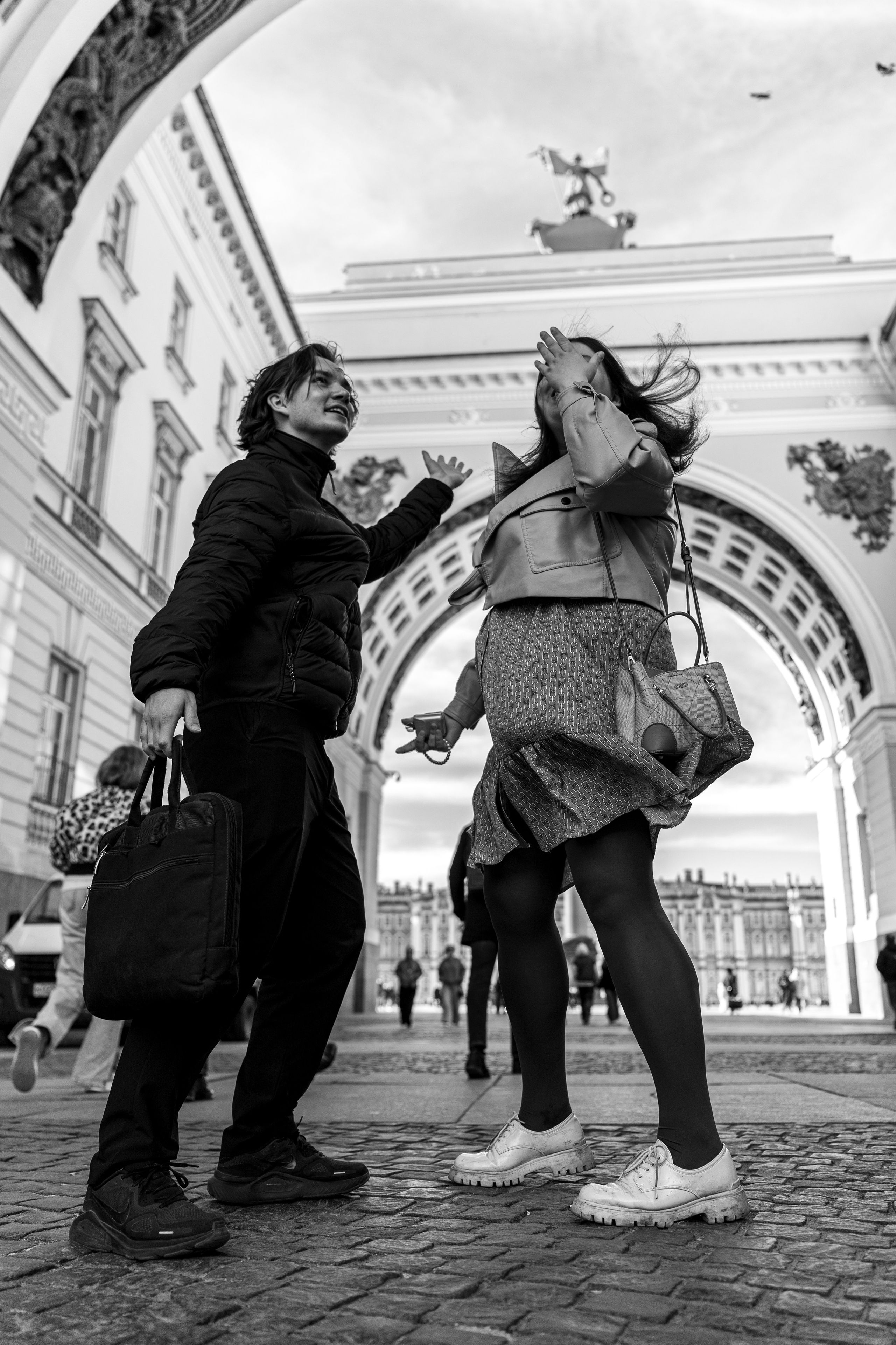Фотопрогулка с Дианой и Дмитрием | 06.05.2026 | Санкт-Петербург. Артем Шилкин @oguzian. Дизайн. Репортажи. Уличные и пейзажные фото. Работаю в Калининграде, Санкт-Петербурге, Москве