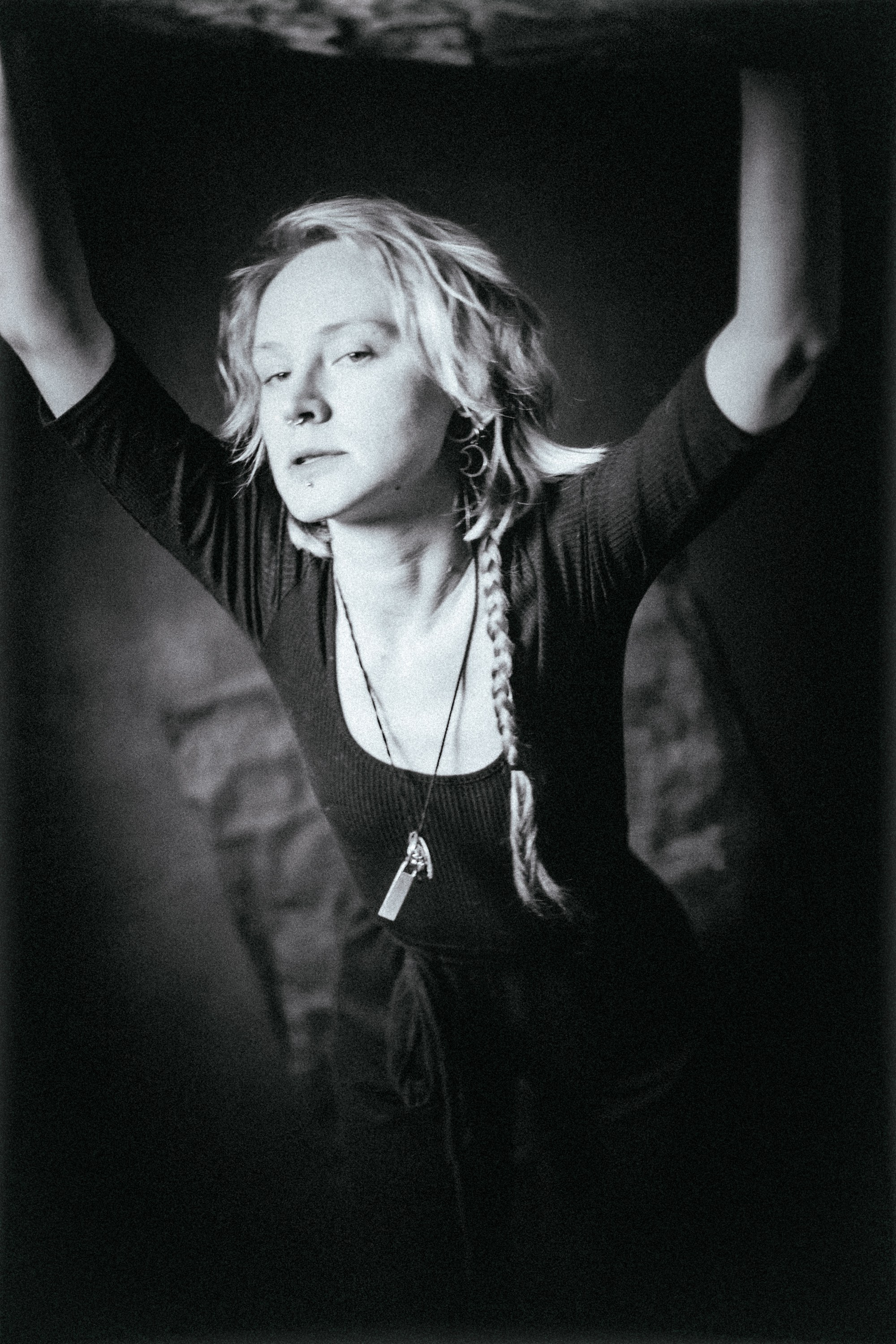 Вика. Домашняя студия. RawCat. Портретная фотография Екатеринбург