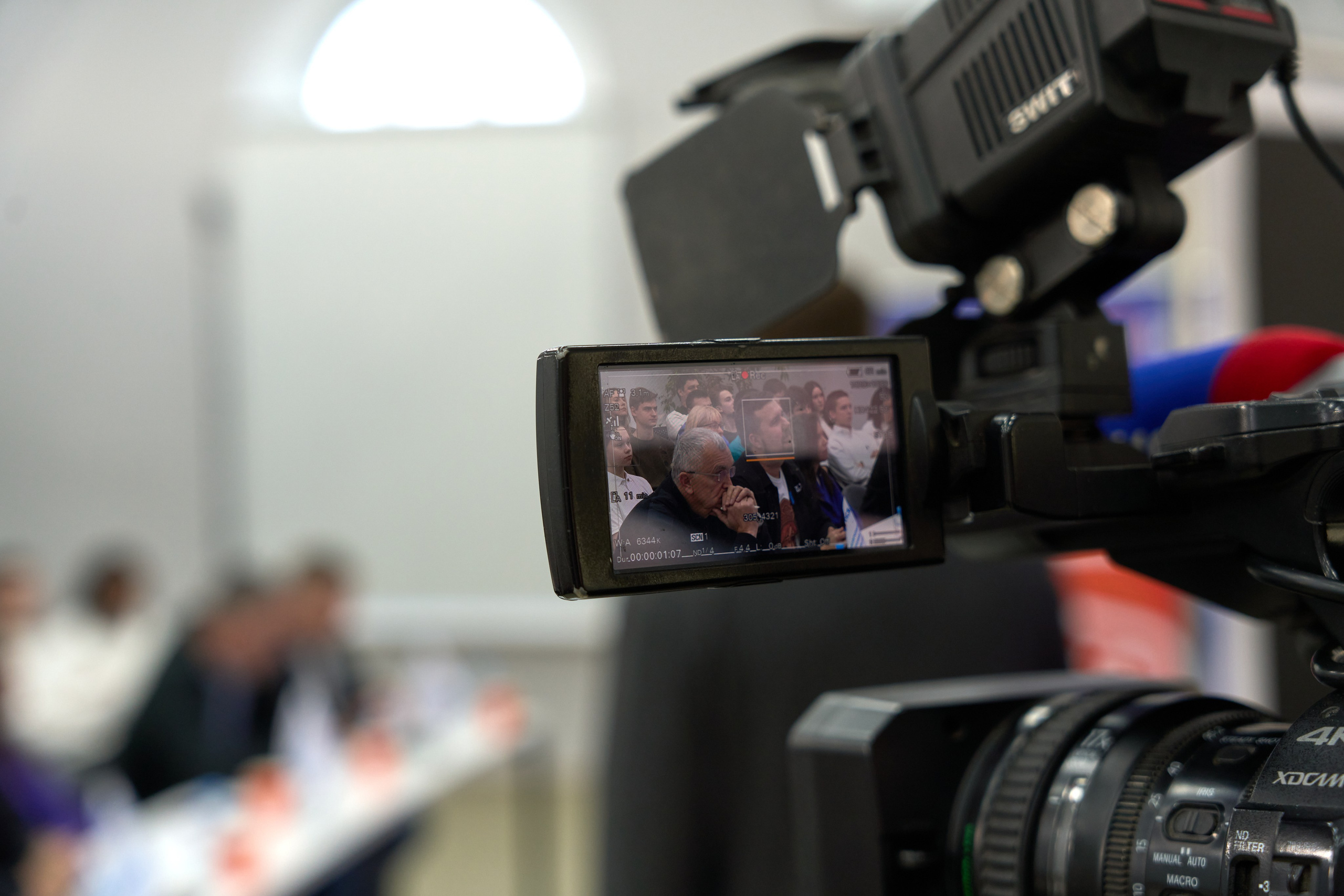 Аэросъёмка высокого уровня — не просто дрон в небе, а продуманная история. The One в Ярославле создаёт впечатляющий вид с высоты. Фото и видеосъёмка в Ярославле | Студия The One — от 2500 ₽/час