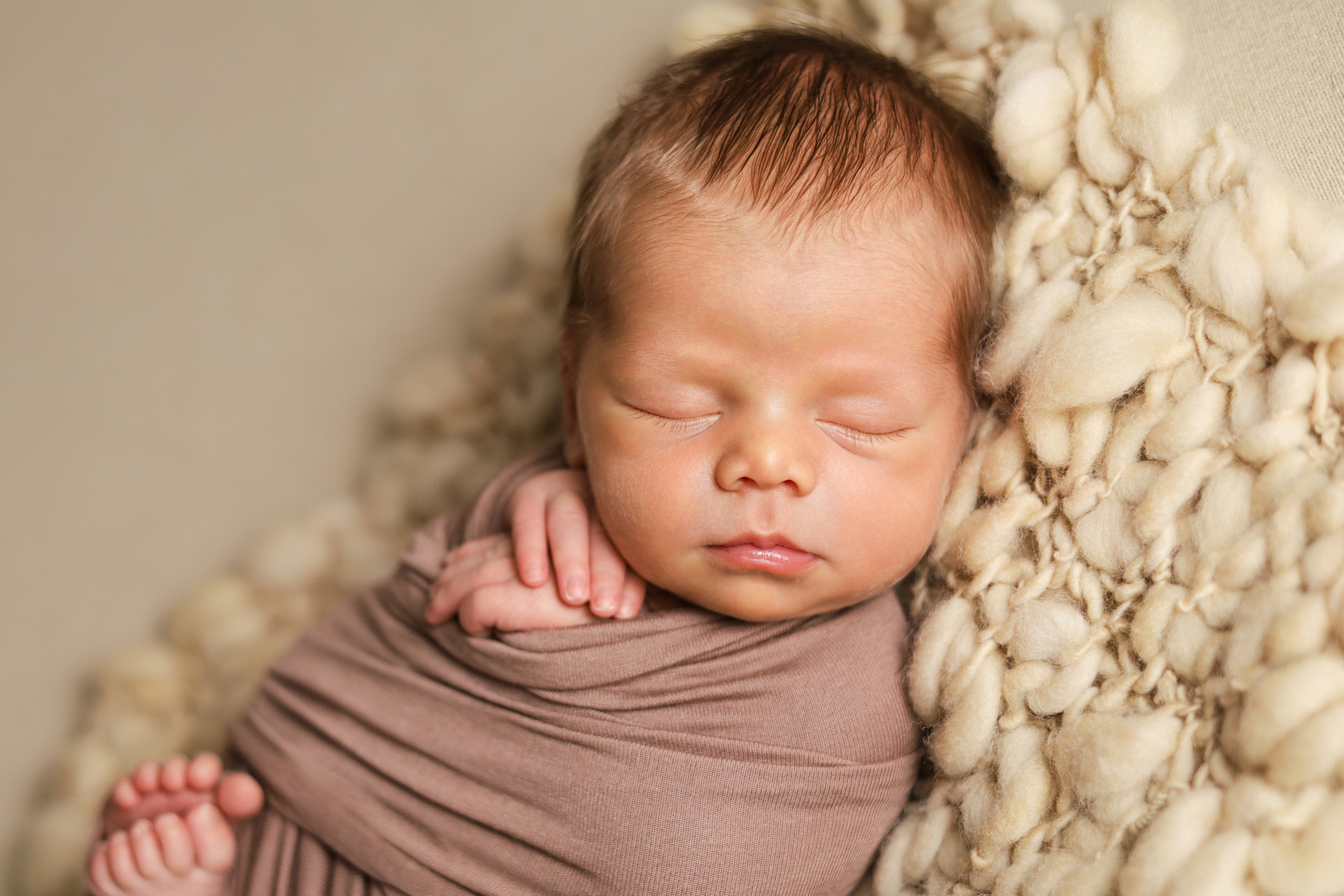 Новорожденные. Фотограф новорожденных Новосибирск