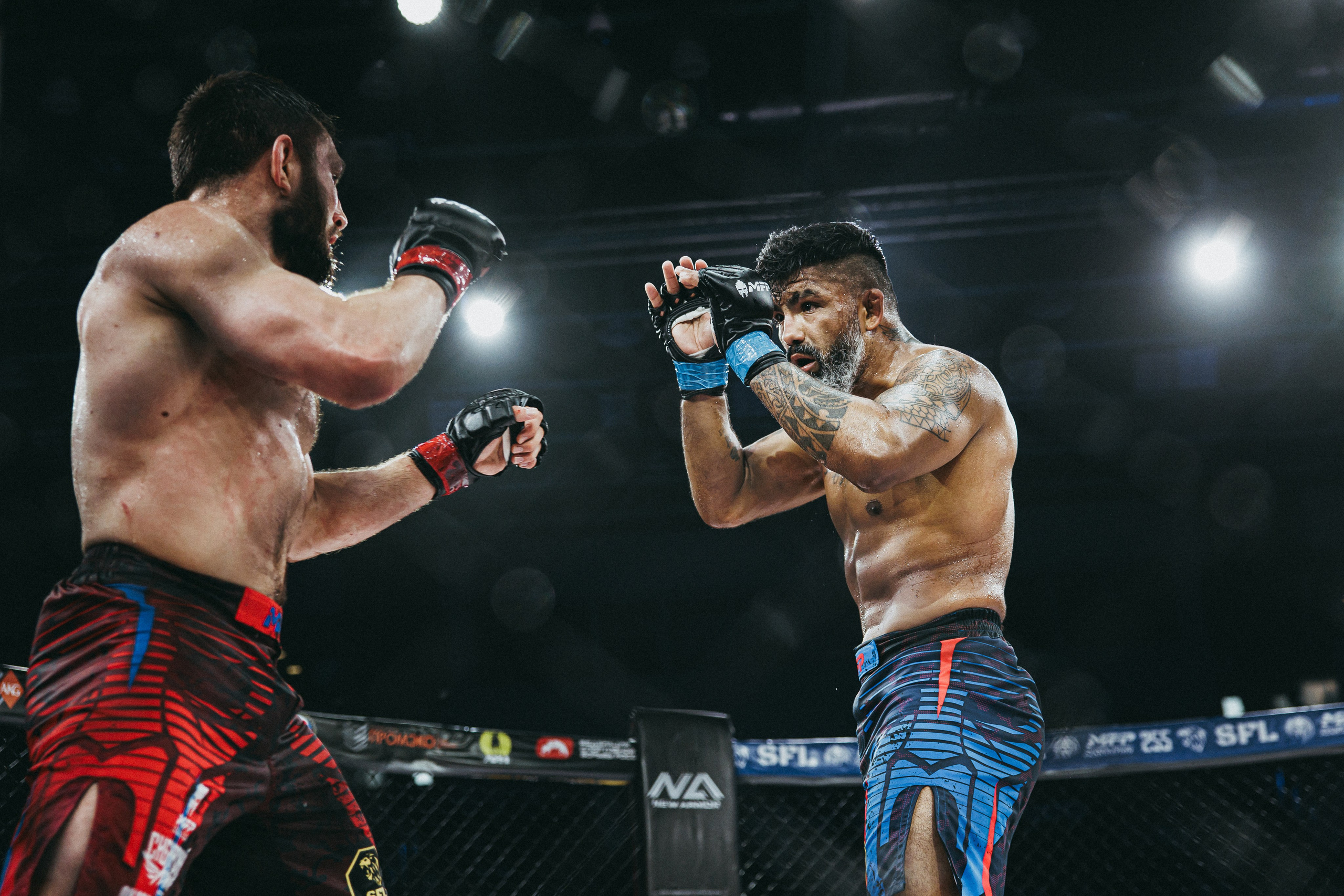 MFP255 ДУГЛАС РИБЕЙРО VS МАКСИМ БУТОРИН. Фотограф Иркутск Антипин Сергей