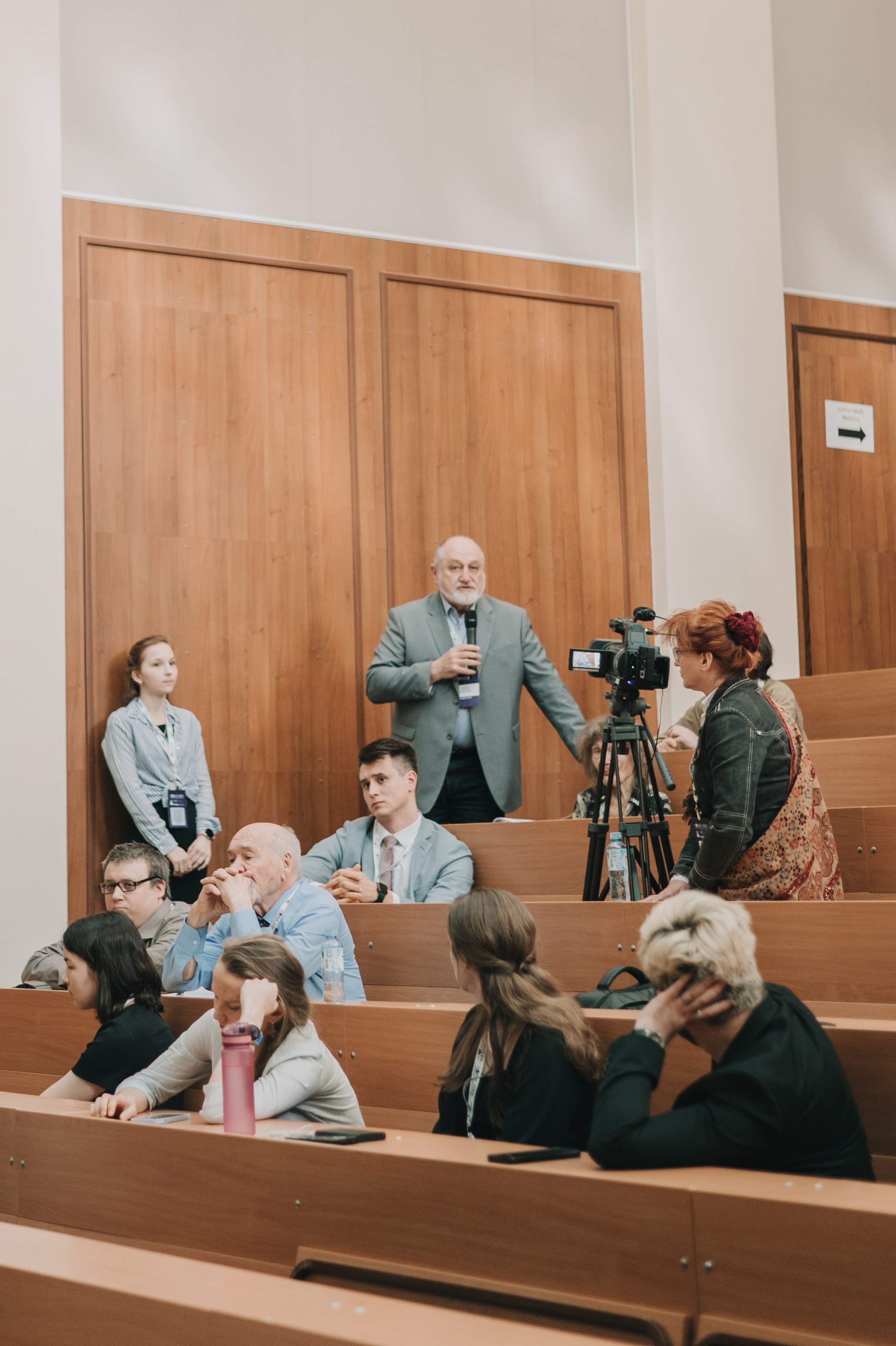 Конференция МГУ. Новые идеи в геологии нефти и газа. Алена Братчук репортажный фотограф