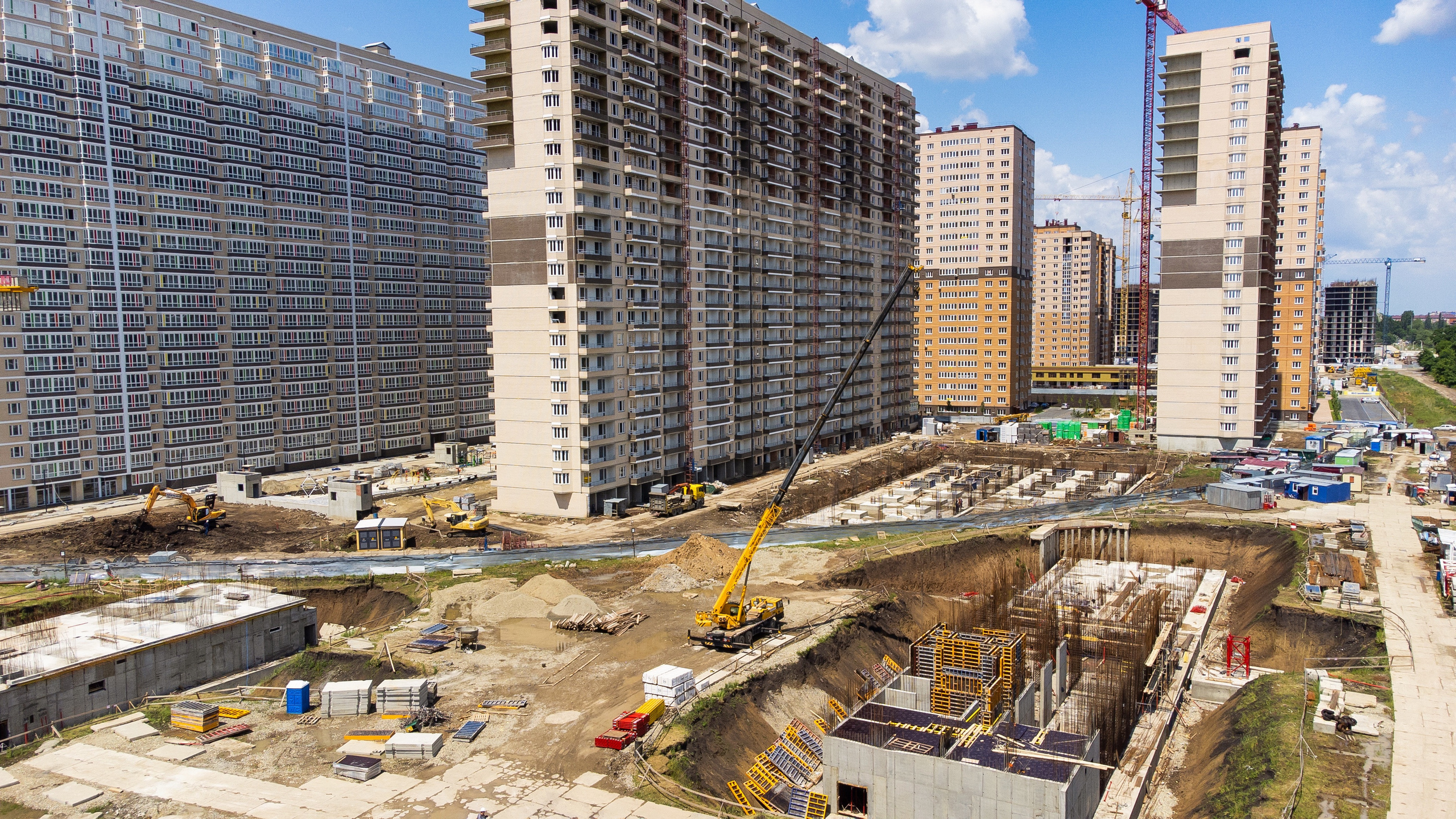 Неометрия. Создаю контент для бизнеса- Андрей Корниенко и упаковываю компании и экспертов в Краснодаре