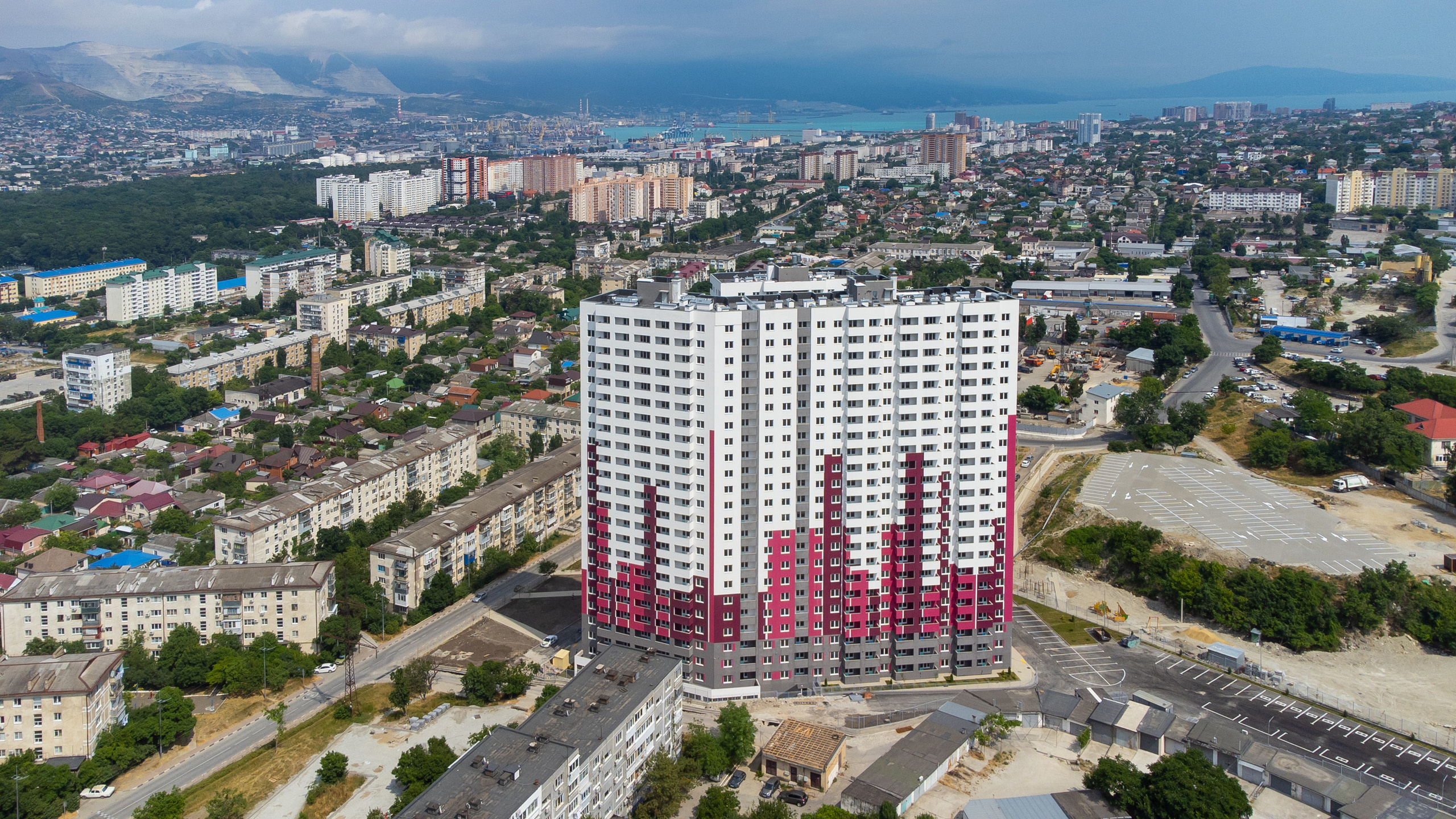 Неометрия. Создаю контент для бизнеса- Андрей Корниенко и упаковываю компании и экспертов в Краснодаре