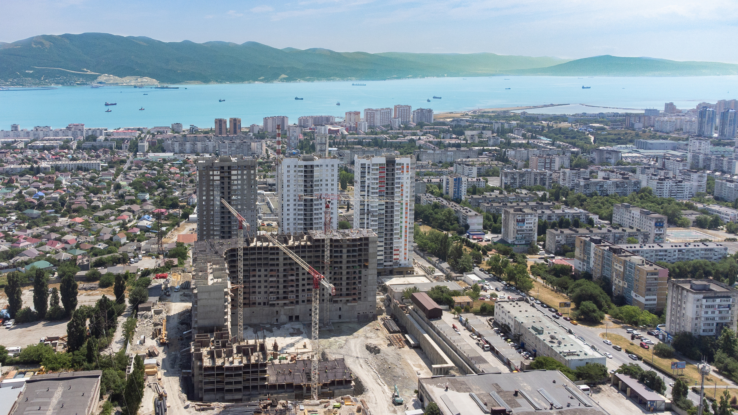 Неометрия. Создаю контент для бизнеса- Андрей Корниенко и упаковываю компании и экспертов в Краснодаре