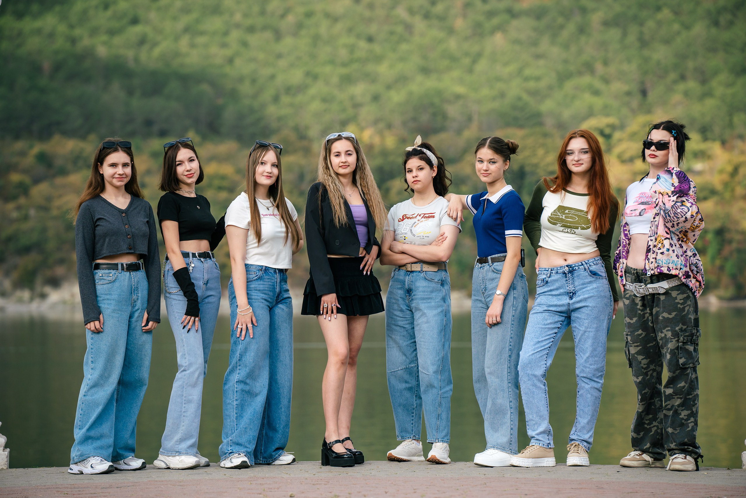 Фотографии с друзьями. Выпускные альбомы, школьные фотосессии в городе Новороссийске