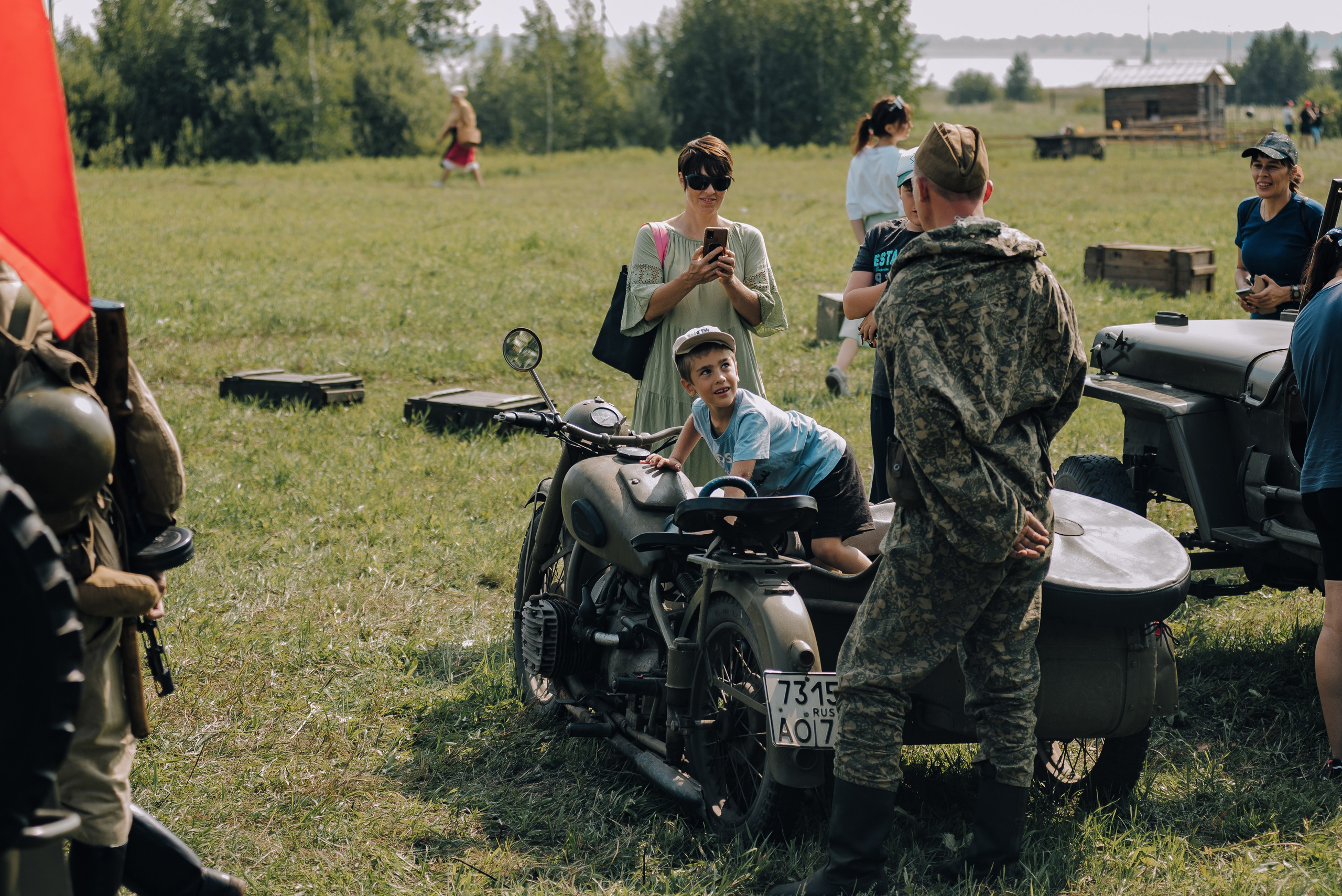 НАЗАД В БУДУЩЕЕ. РОССЕТИ. Репортажный фотограф Зуев Роман г. Челябинск
