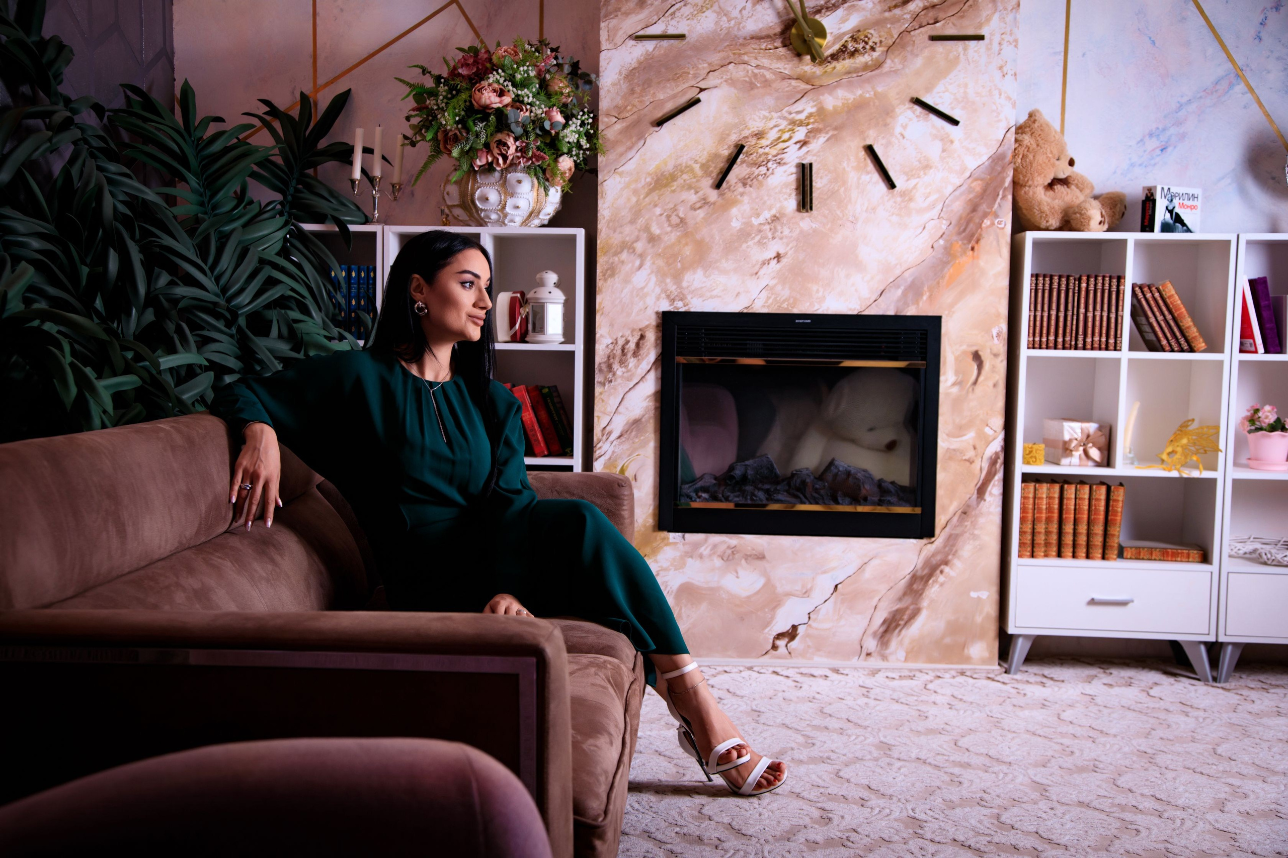 Очарование и уверенность: Фотосессии в студии Fotogen. Интерьерная фотостудия FOTOGEN г. Краснодар