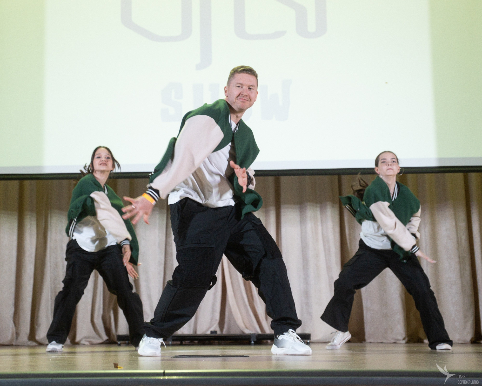 Отчетный концерт танцевальной школы YouDancer. Репортажный фотограф в Казани Павел Серпокрылов