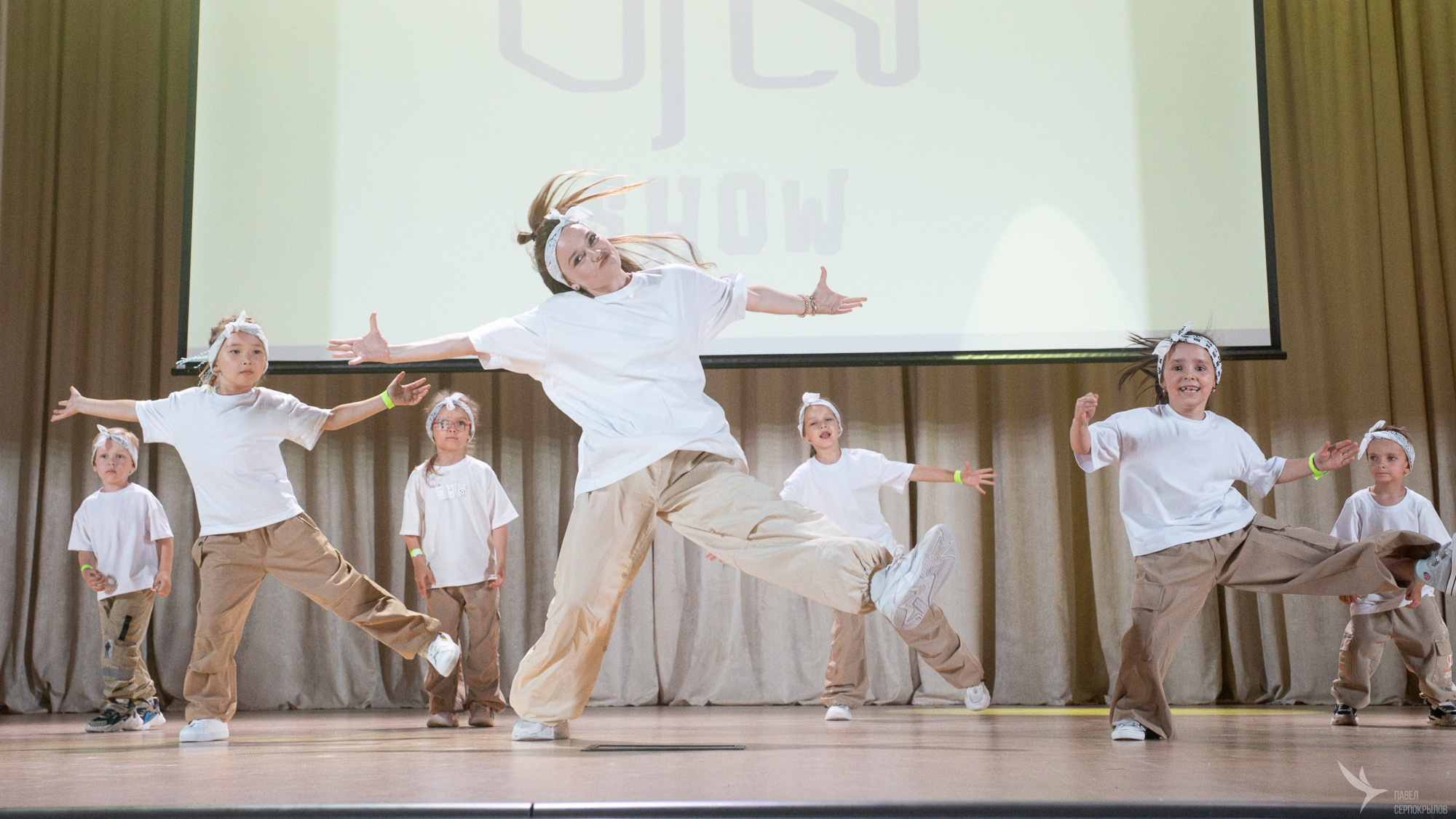 Отчетный концерт танцевальной школы YouDancer. Репортажный фотограф в Казани Павел Серпокрылов