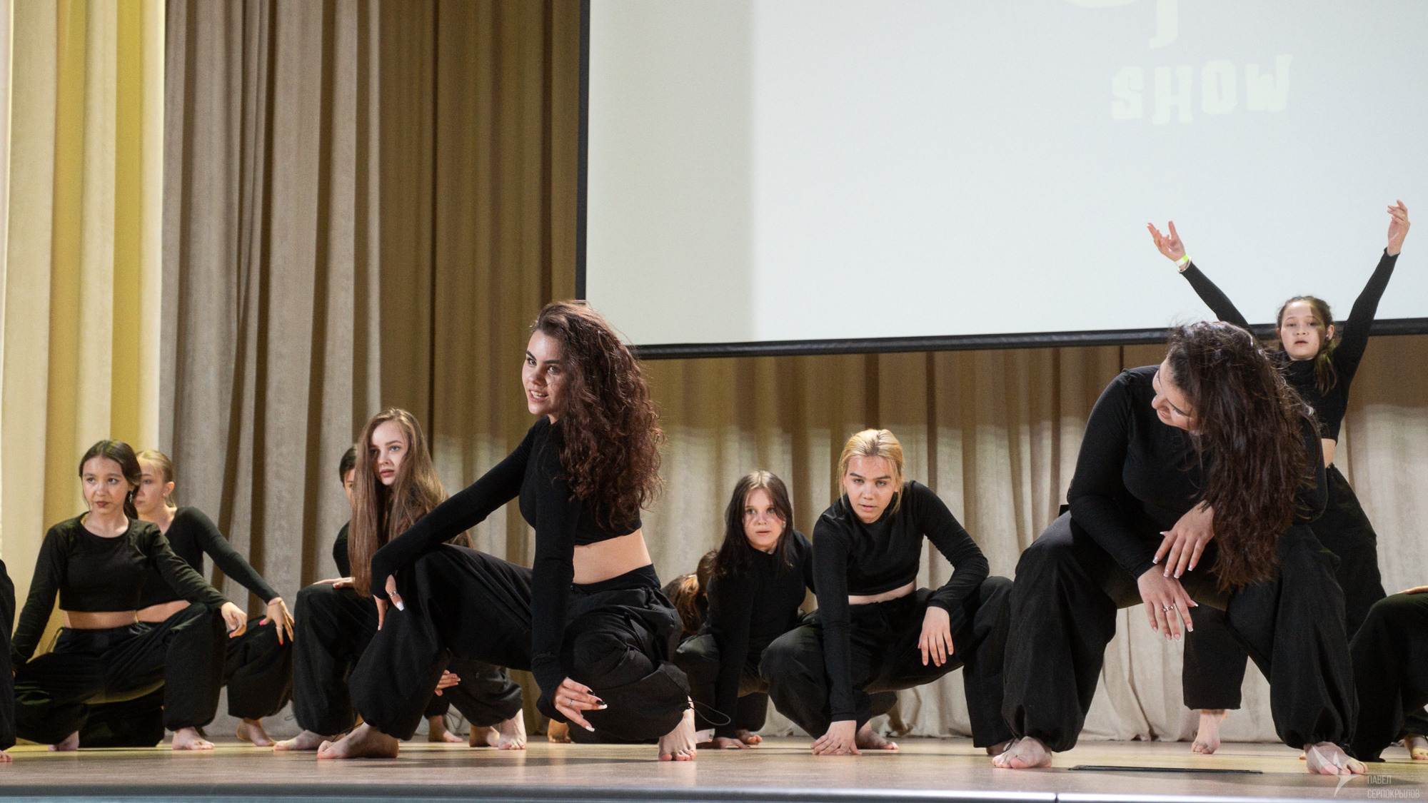 Отчетный концерт танцевальной школы YouDancer. Репортажный фотограф в Казани Павел Серпокрылов