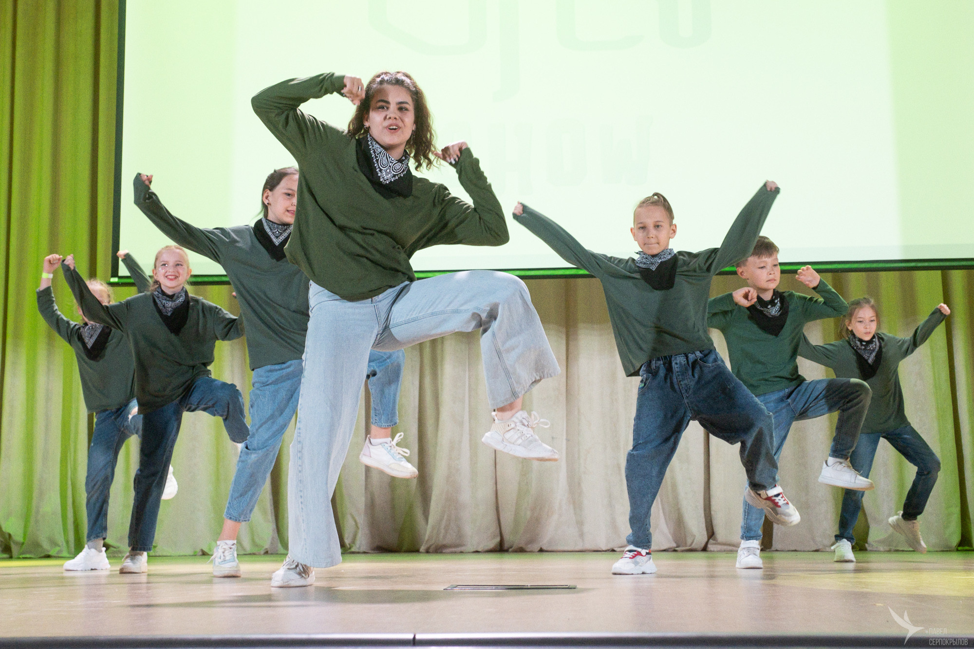 Отчетный концерт танцевальной школы YouDancer. Репортажный фотограф в Казани Павел Серпокрылов