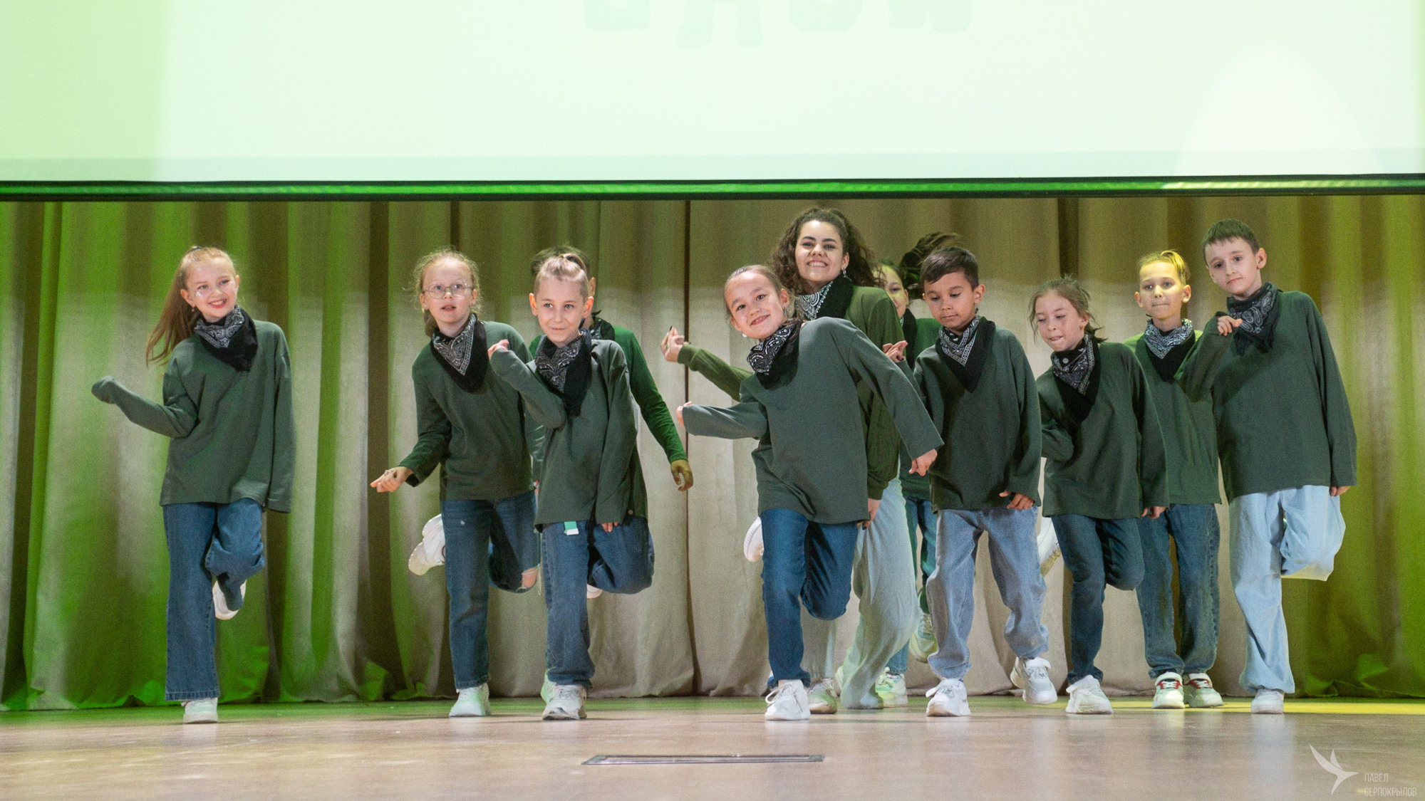 Отчетный концерт танцевальной школы YouDancer. Репортажный фотограф в Казани Павел Серпокрылов