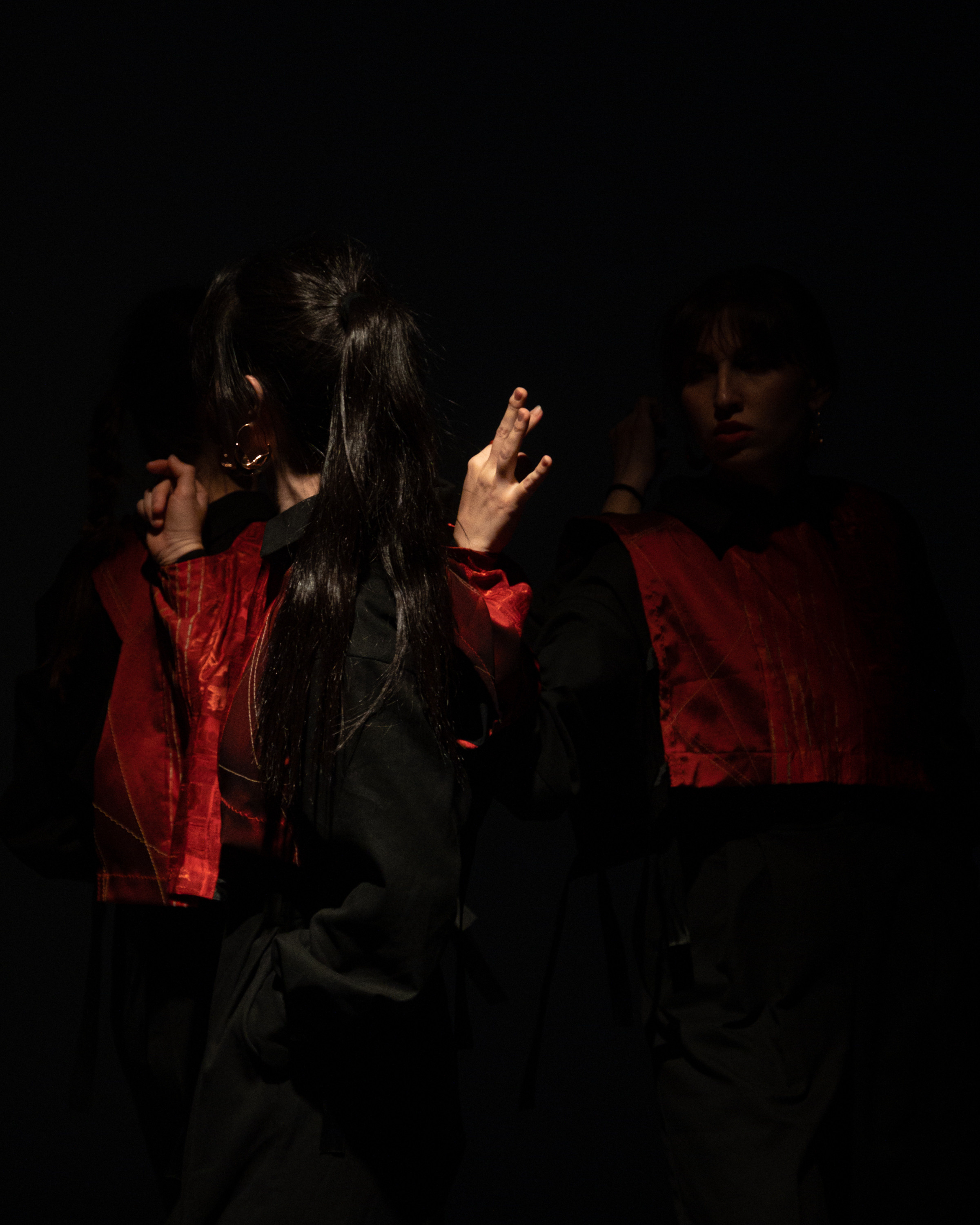 Мультимедийно-пластический перформанс Отражение. Репортажный фотограф в Казани Павел Серпокрылов