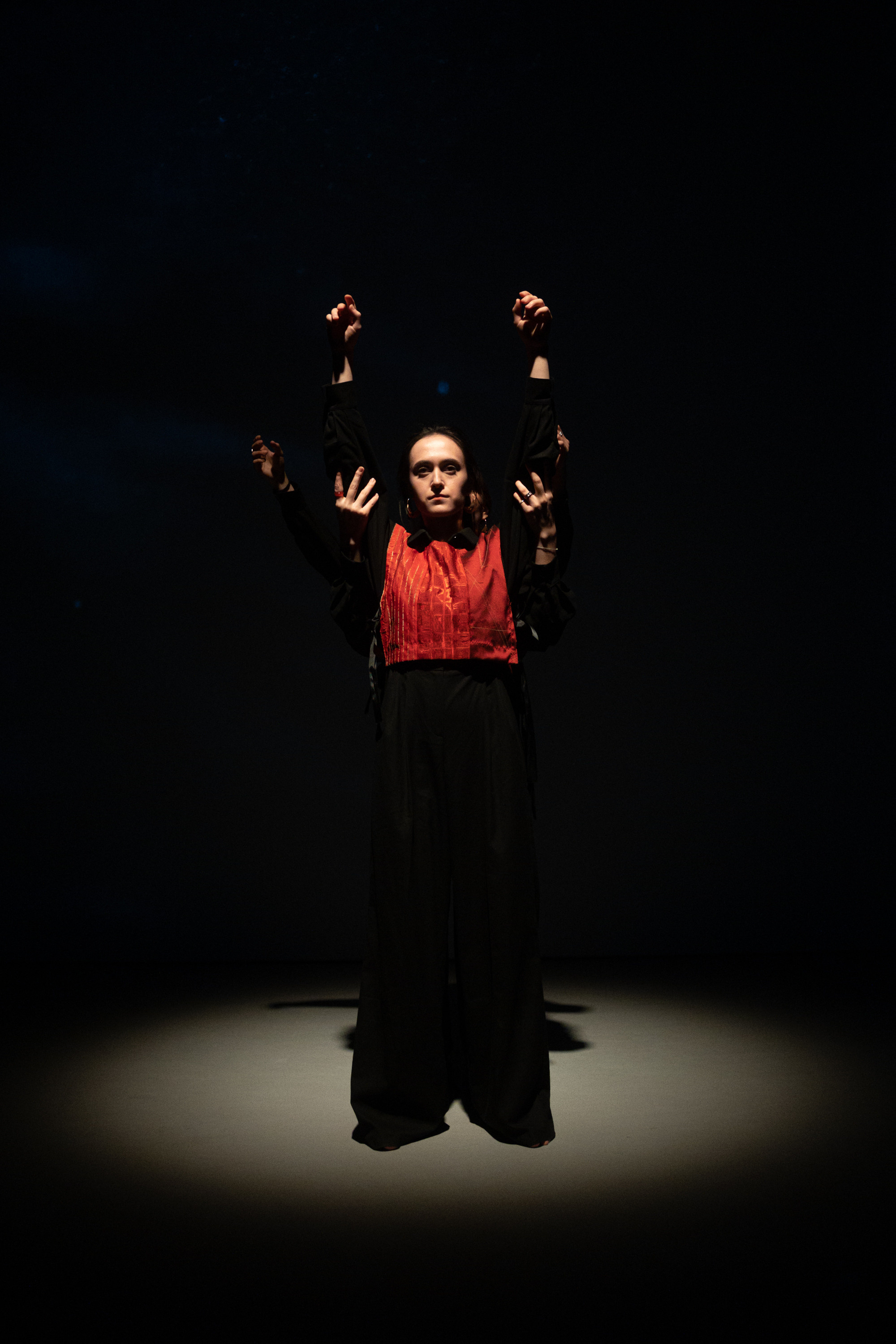 Мультимедийно-пластический перформанс Отражение. Репортажный фотограф в Казани Павел Серпокрылов