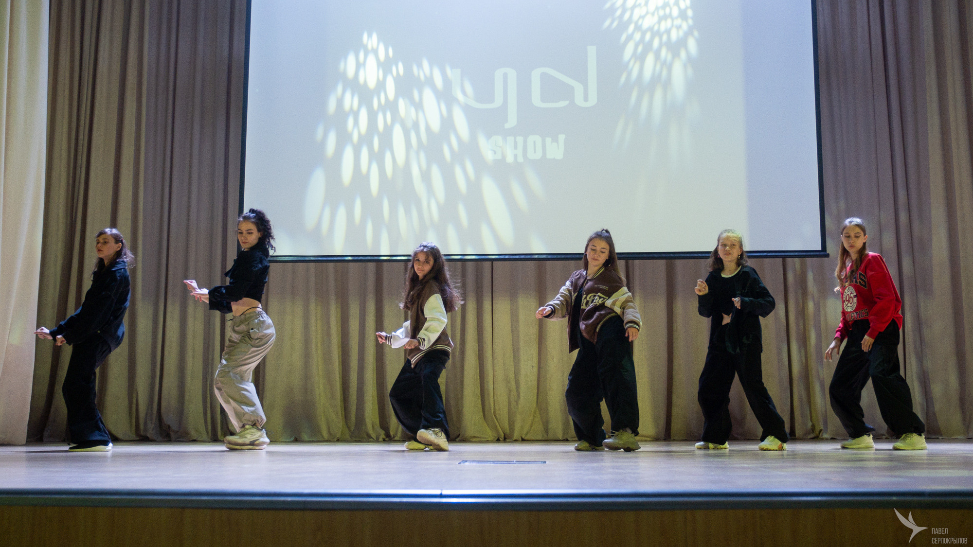Отчетный концерт танцевальной школы YouDancer. Репортажный фотограф в Казани Павел Серпокрылов