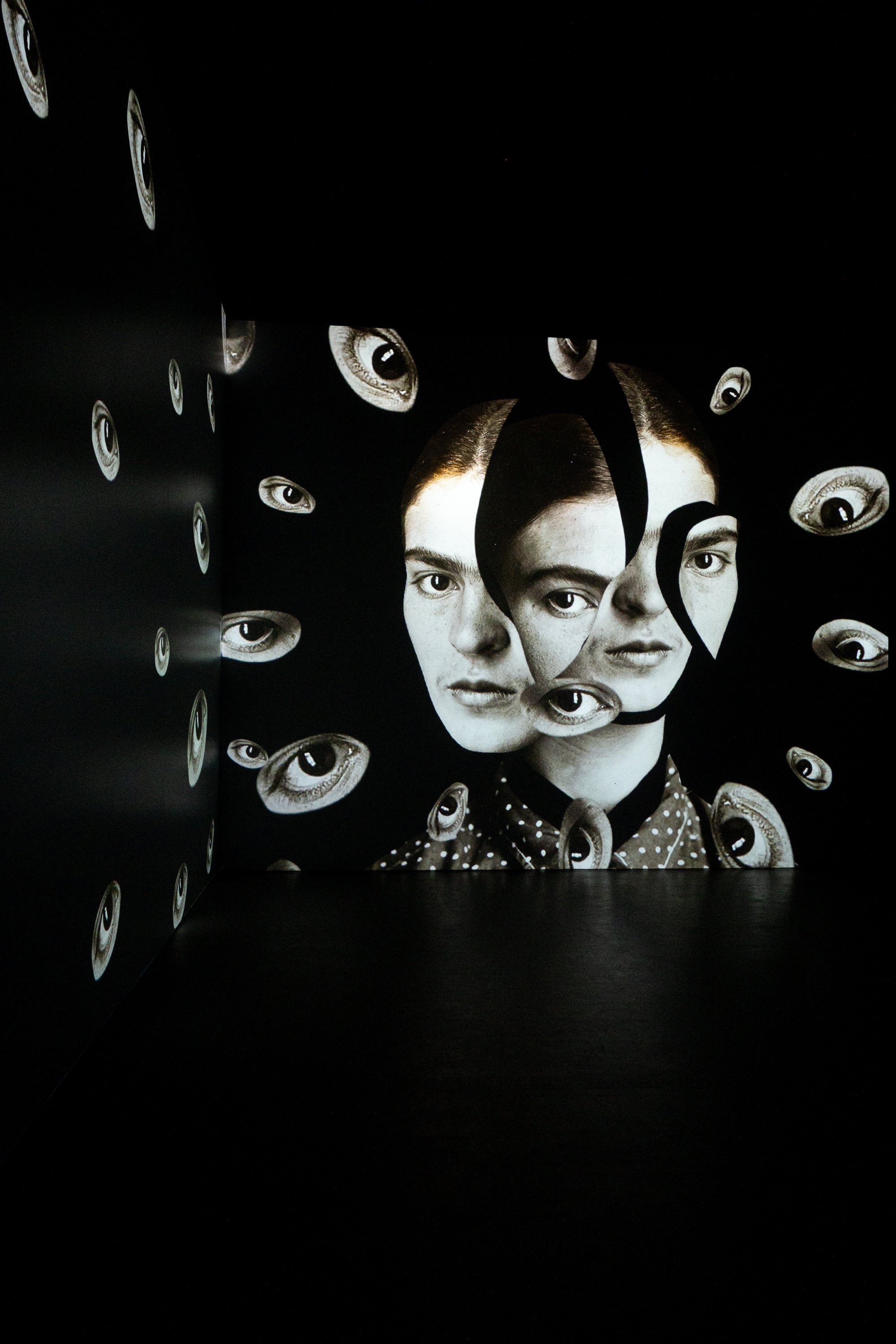 Мультимедийно-пластический перформанс Отражение. Репортажный фотограф в Казани Павел Серпокрылов