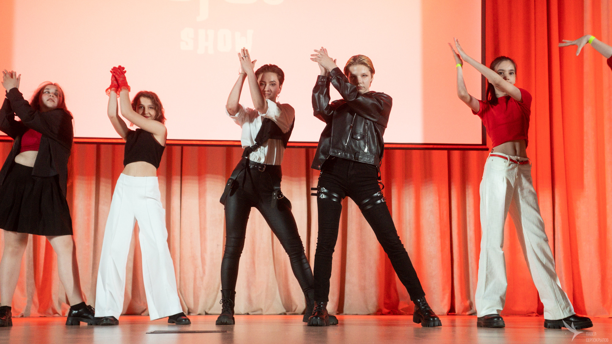 Отчетный концерт танцевальной школы YouDancer. Репортажный фотограф в Казани Павел Серпокрылов