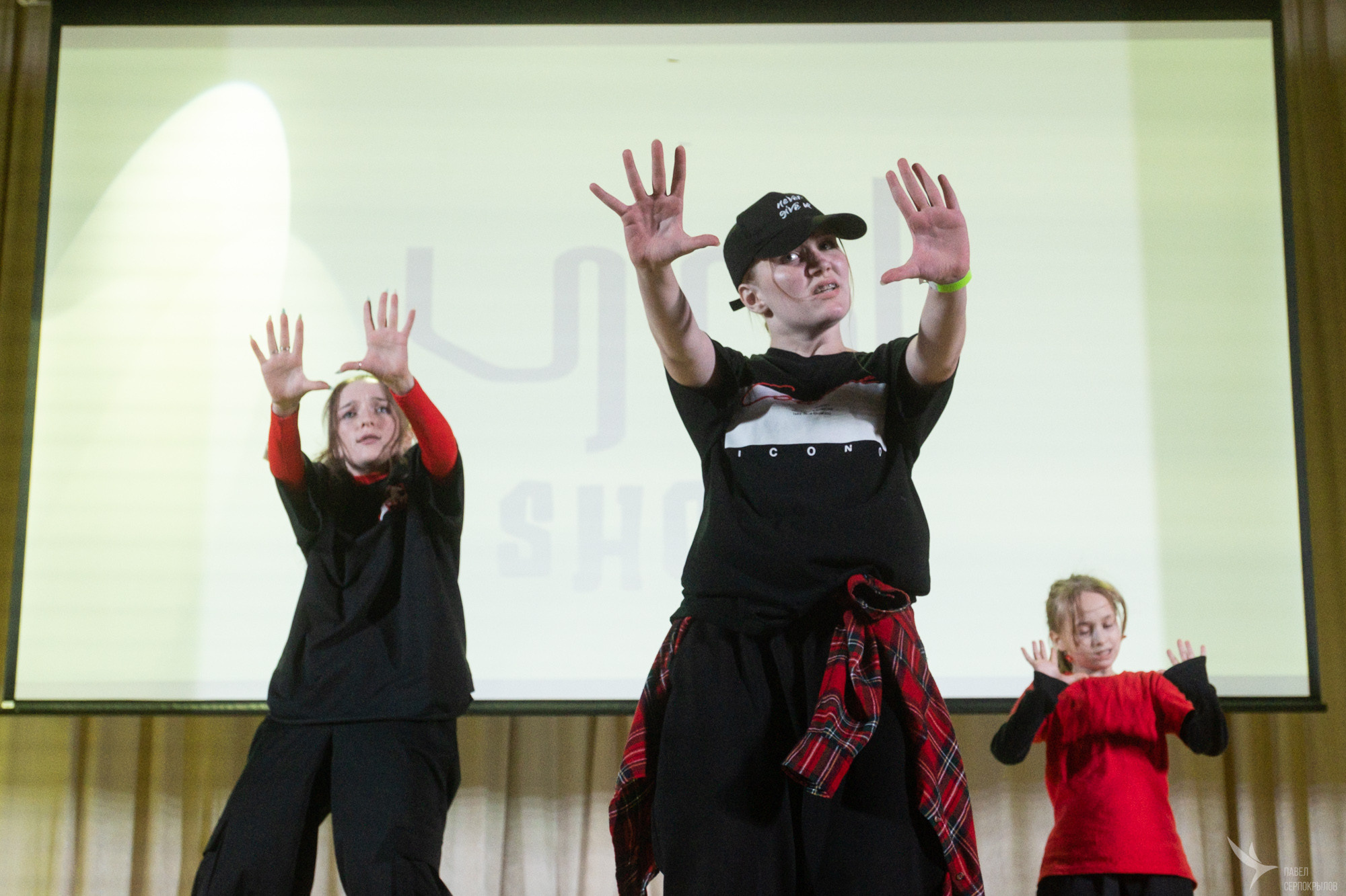 Отчетный концерт танцевальной школы YouDancer. Репортажный фотограф в Казани Павел Серпокрылов