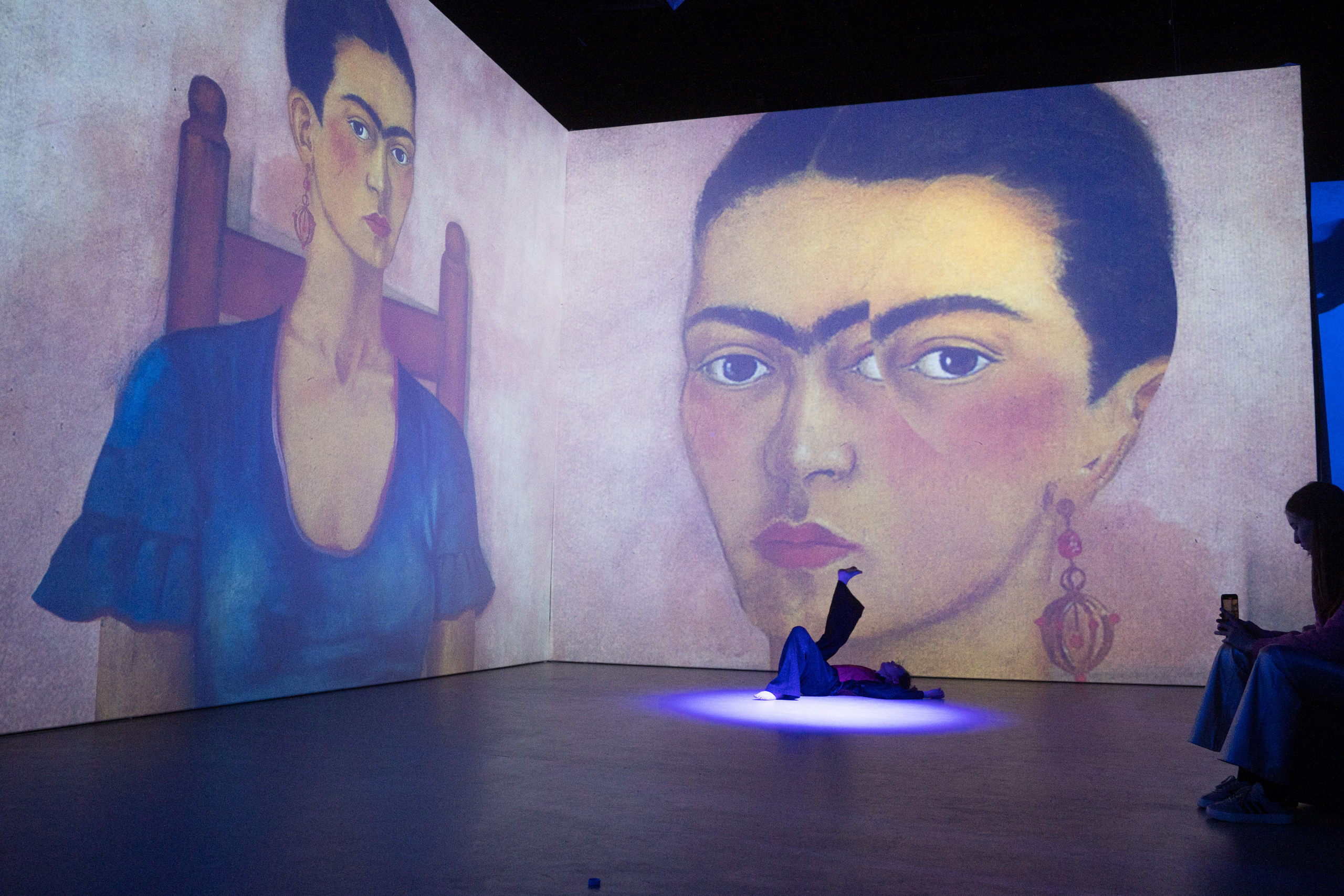 Мультимедийно-пластический перформанс Отражение. Репортажный фотограф в Казани Павел Серпокрылов