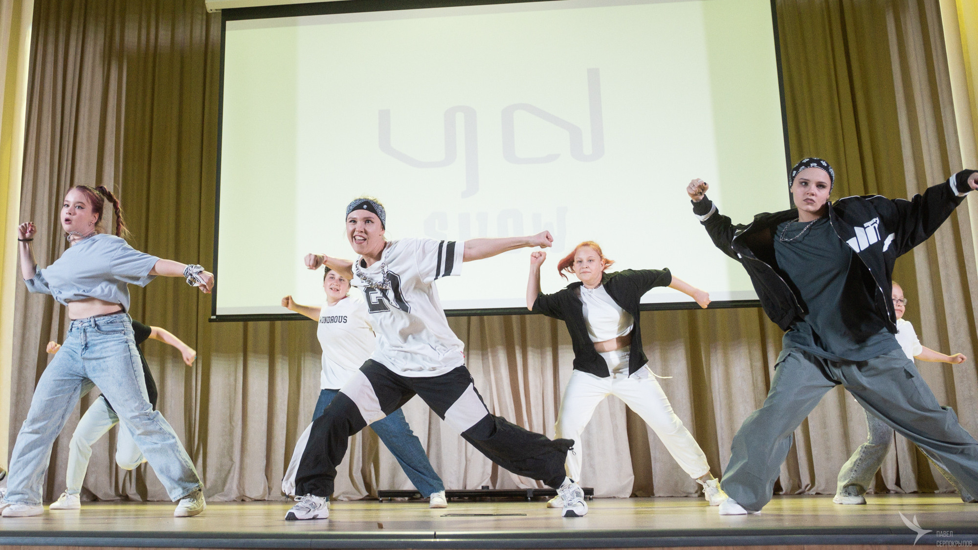 Отчетный концерт танцевальной школы YouDancer. Репортажный фотограф в Казани Павел Серпокрылов