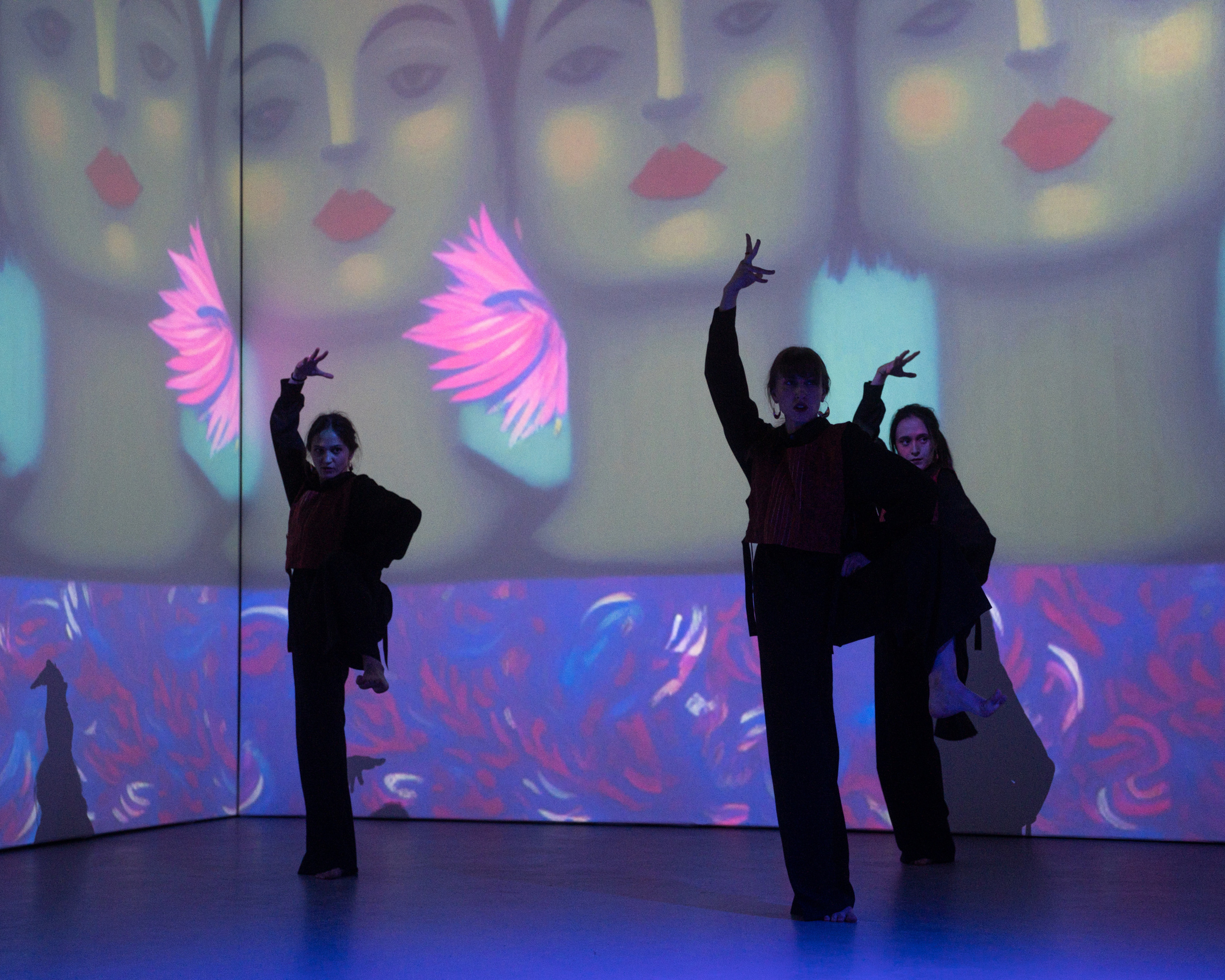 Мультимедийно-пластический перформанс Отражение. Репортажный фотограф в Казани Павел Серпокрылов