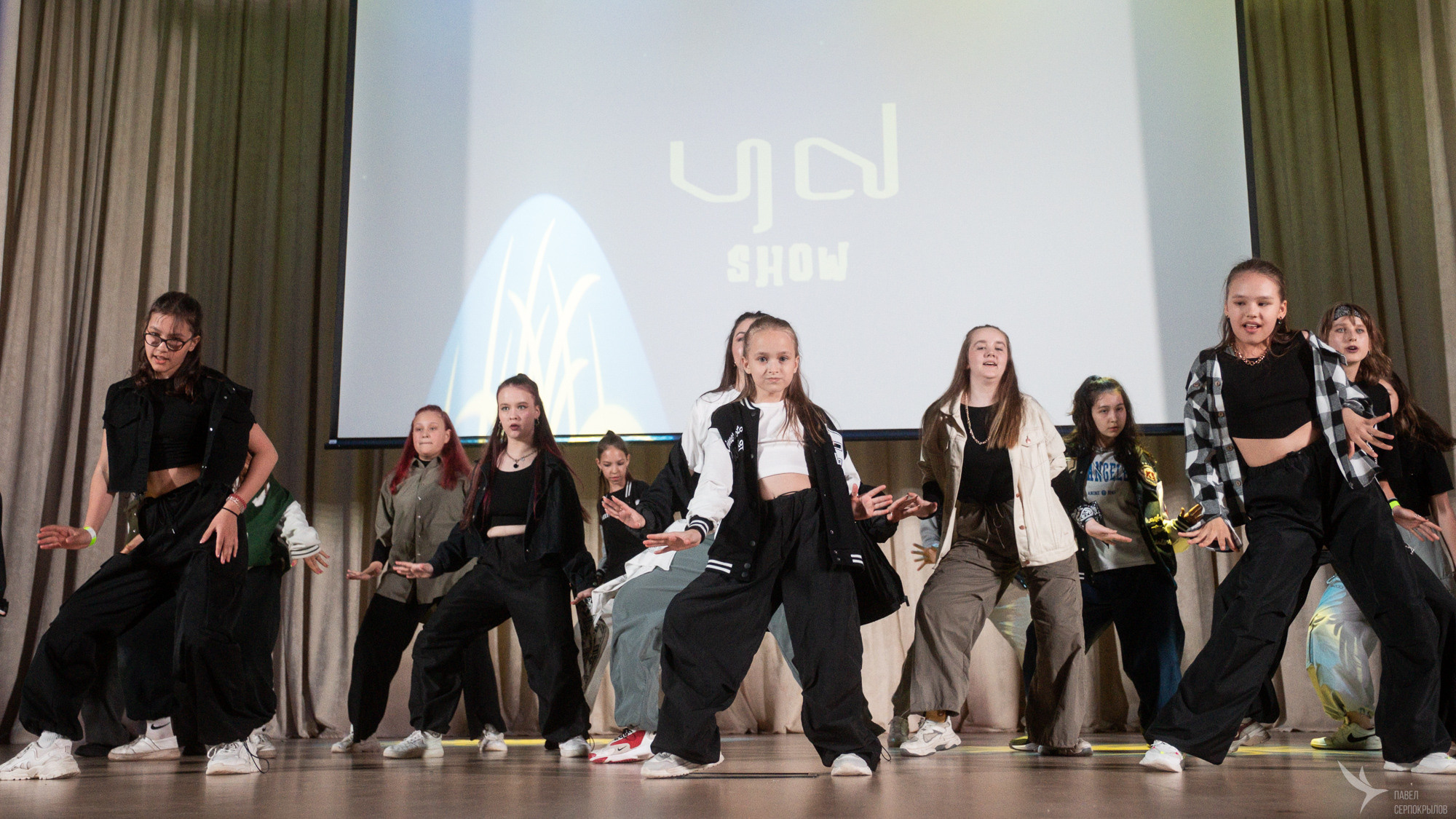 Отчетный концерт танцевальной школы YouDancer. Репортажный фотограф в Казани Павел Серпокрылов