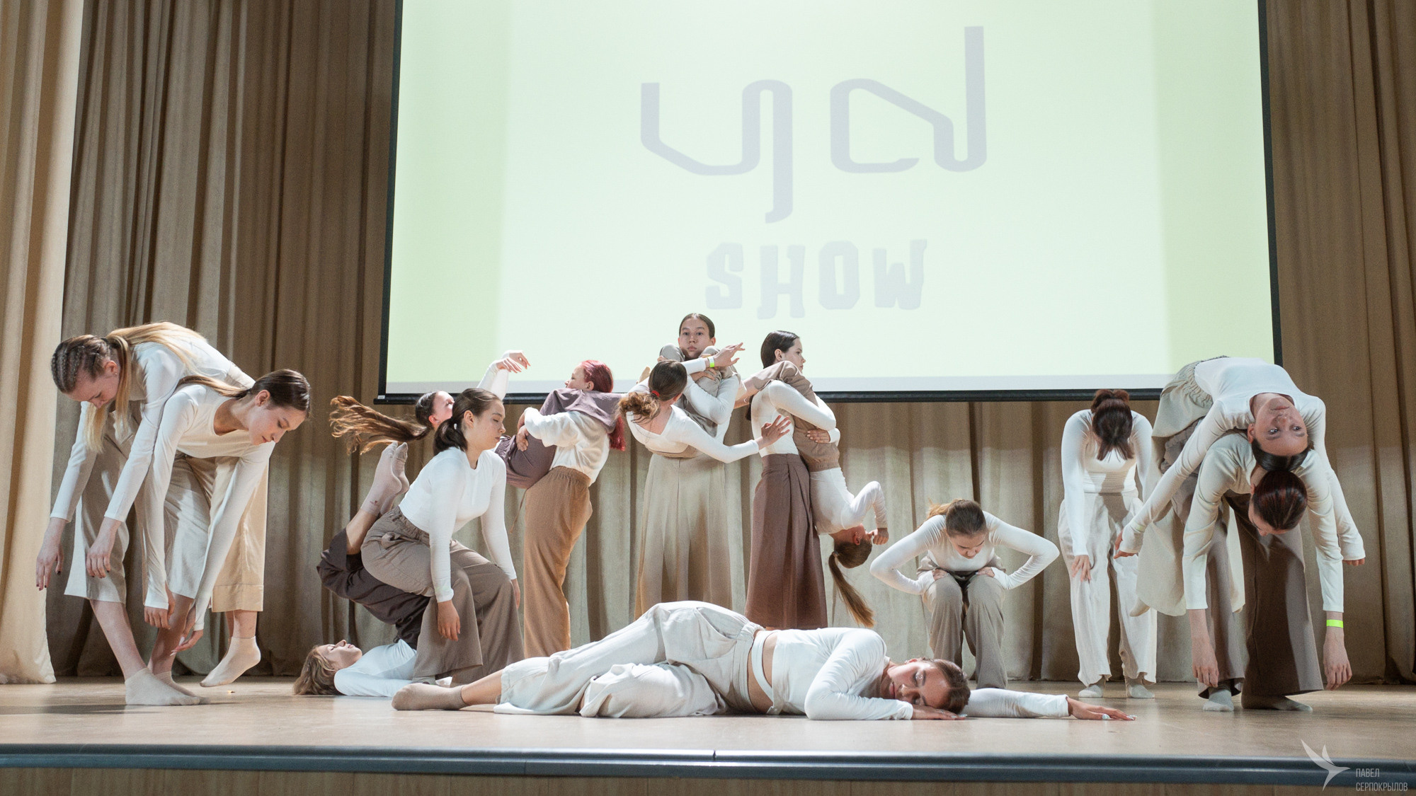 Отчетный концерт танцевальной школы YouDancer. Репортажный фотограф в Казани Павел Серпокрылов