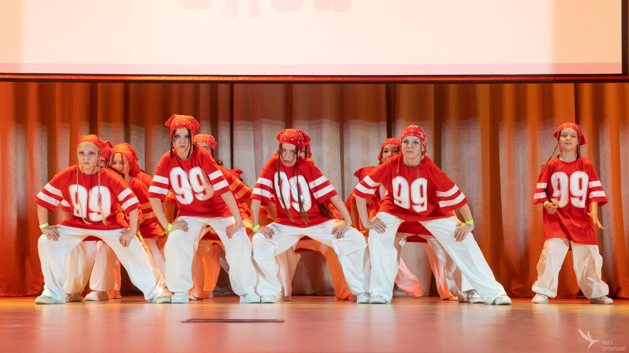 Отчетный концерт танцевальной школы YouDancer. Репортажный фотограф в Казани Павел Серпокрылов