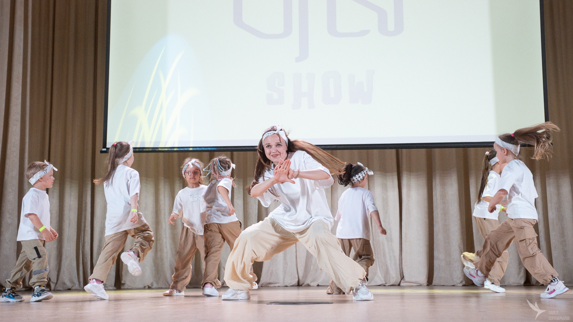 Отчетный концерт танцевальной школы YouDancer. Репортажный фотограф в Казани Павел Серпокрылов