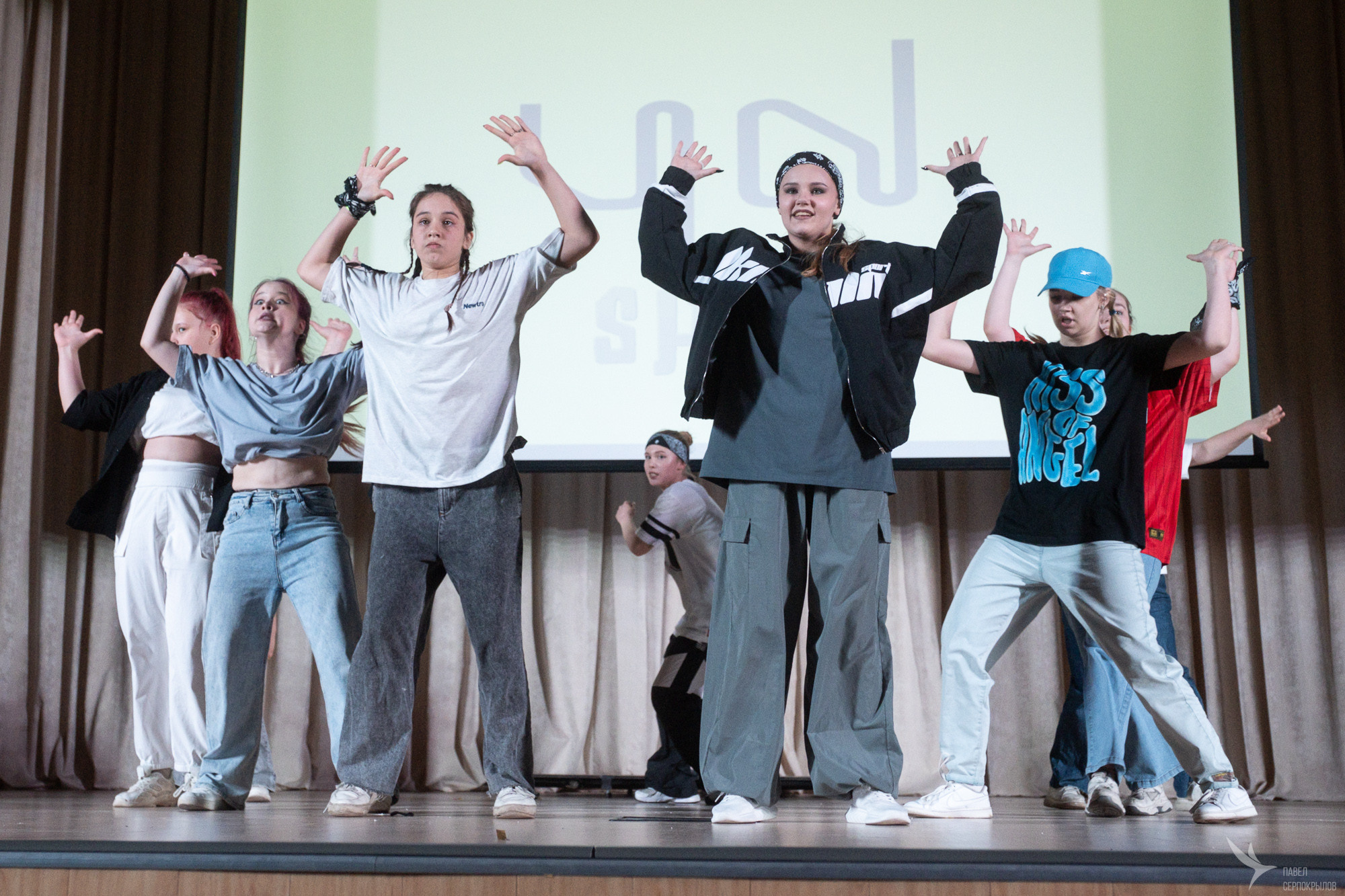Отчетный концерт танцевальной школы YouDancer. Репортажный фотограф в Казани Павел Серпокрылов