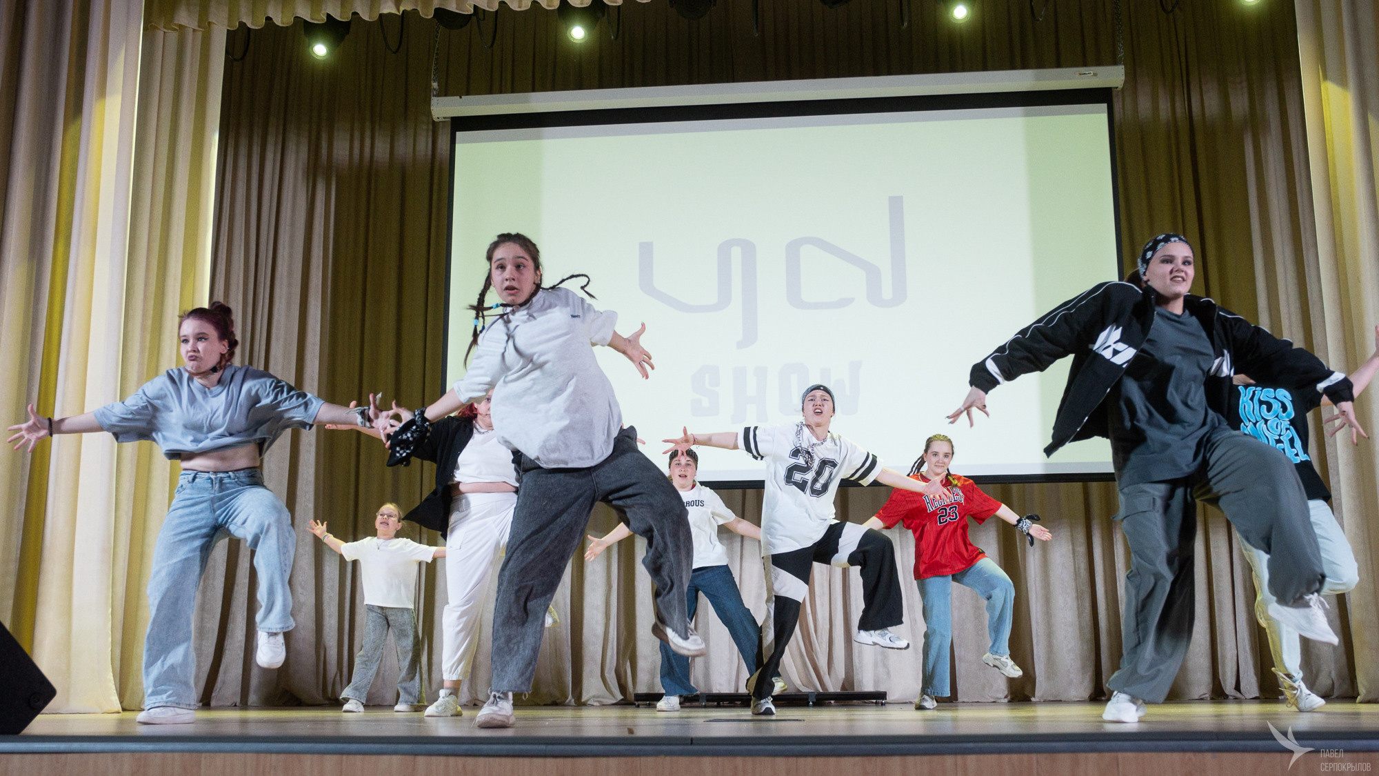 Отчетный концерт танцевальной школы YouDancer. Репортажный фотограф в Казани Павел Серпокрылов